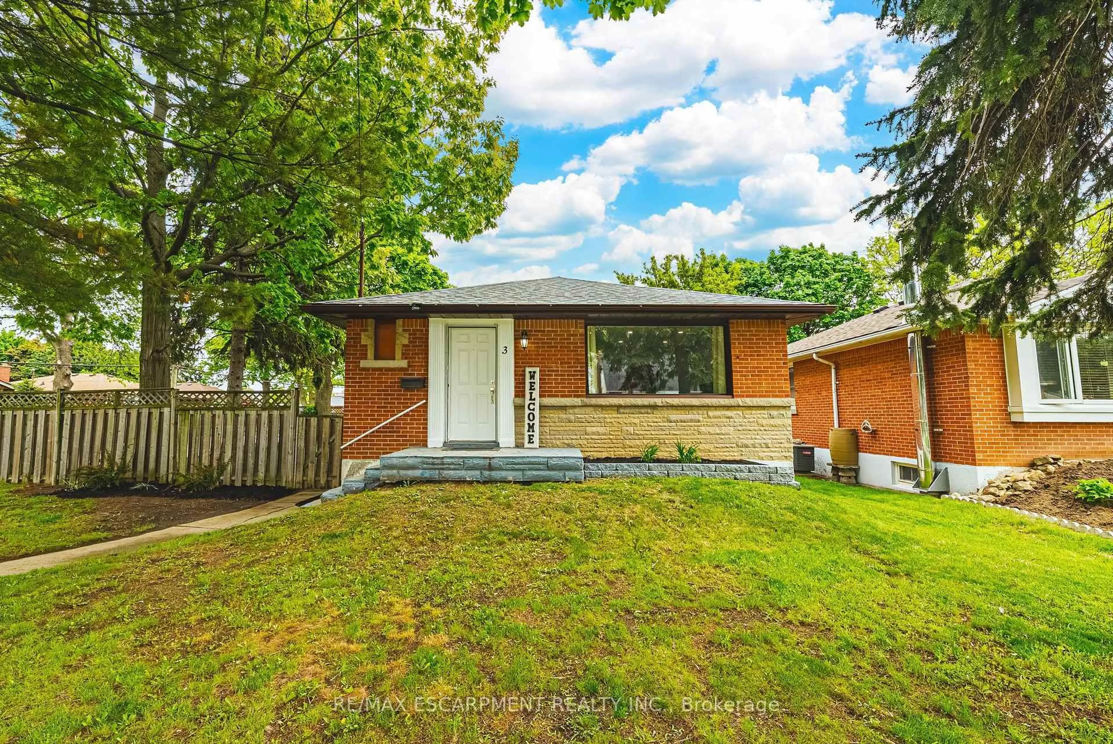 Home with brick exterior material, street for 3 Greenwood St, Hamilton Ontario L8T 3N2