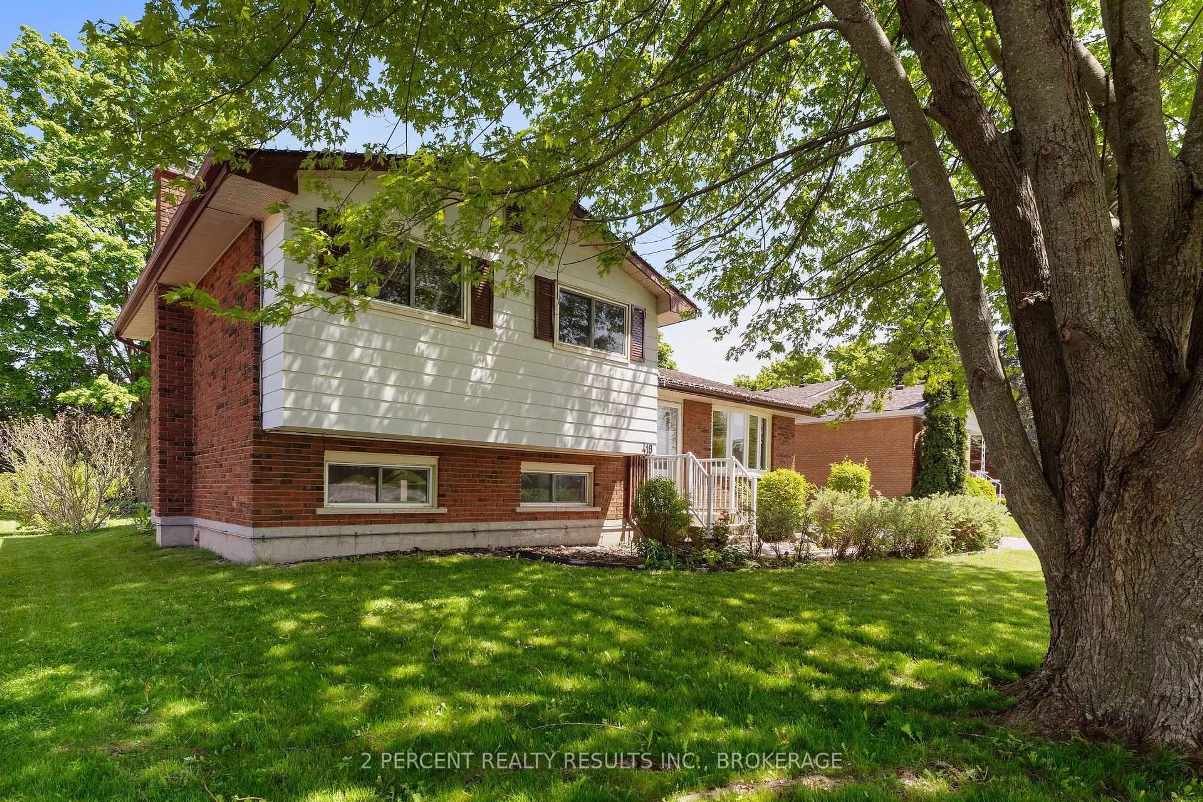 Home with brick exterior material, street for 418 Knightsbridge Rd, Kingston Ontario K7M 5S7