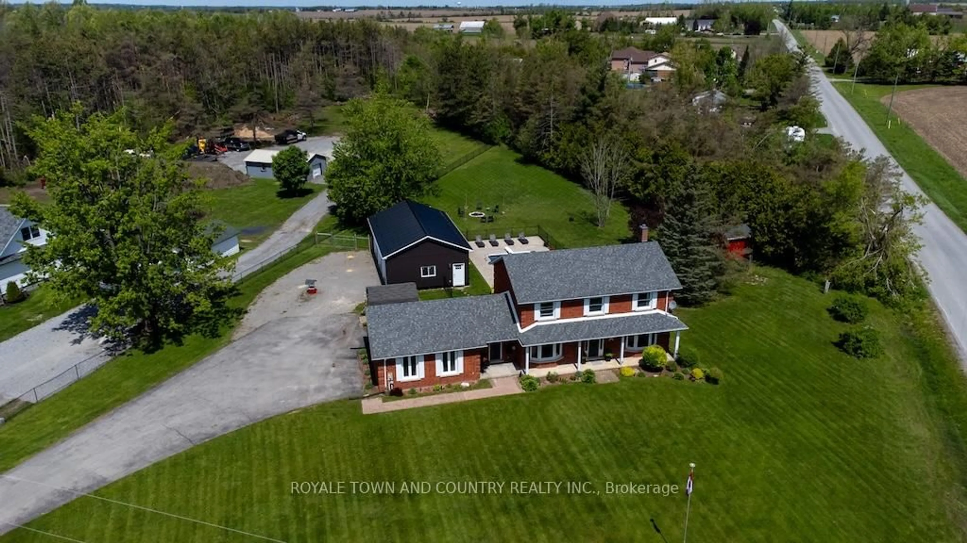 A pic from outside/outdoor area/front of a property/back of a property/a pic from drone, building for 19 Tracey's Hill Rd, Kawartha Lakes Ontario K9V 4R5