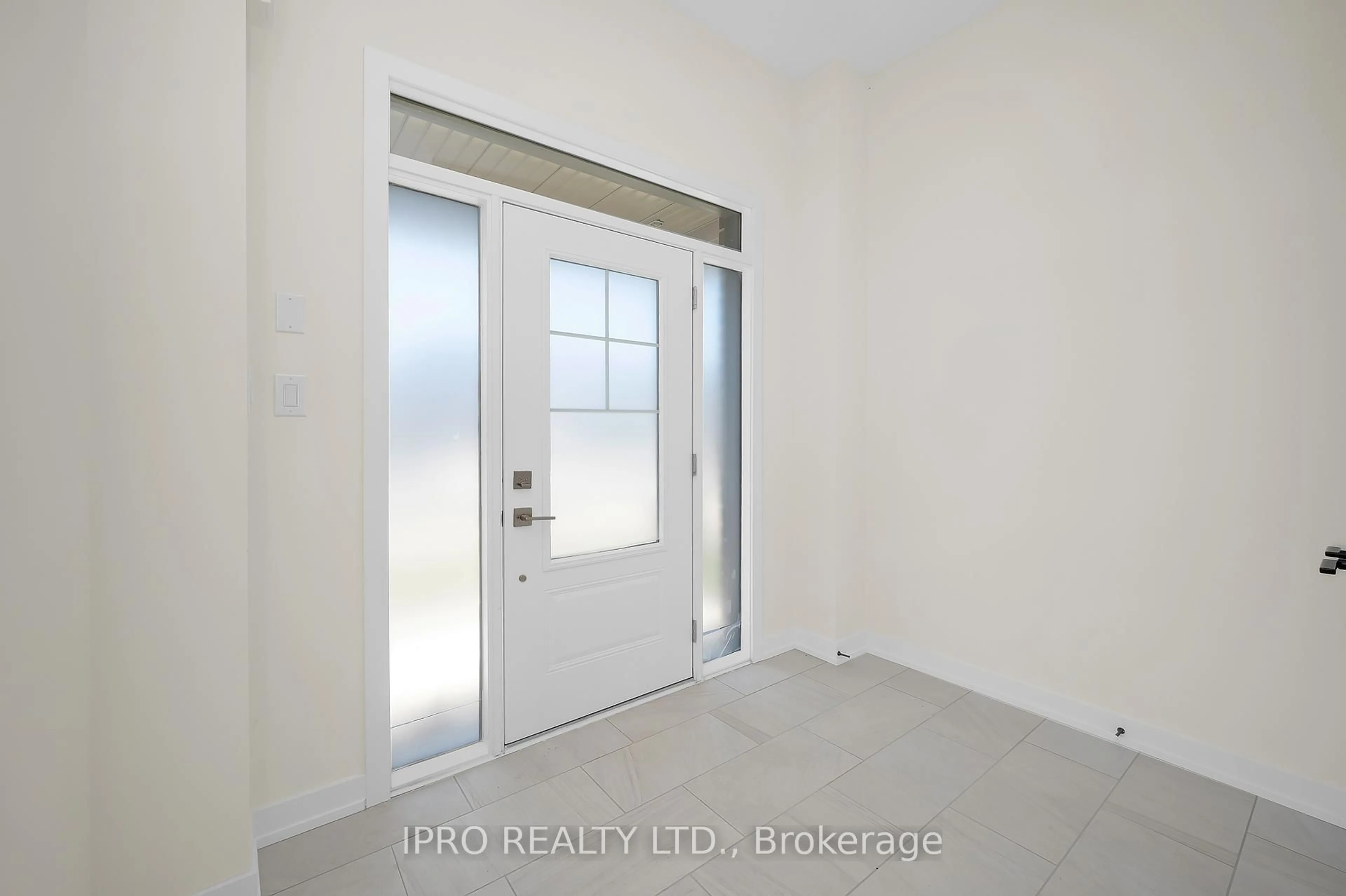 Indoor entryway for 64 Spitfire Dr, Hamilton Ontario L0R 1W0
