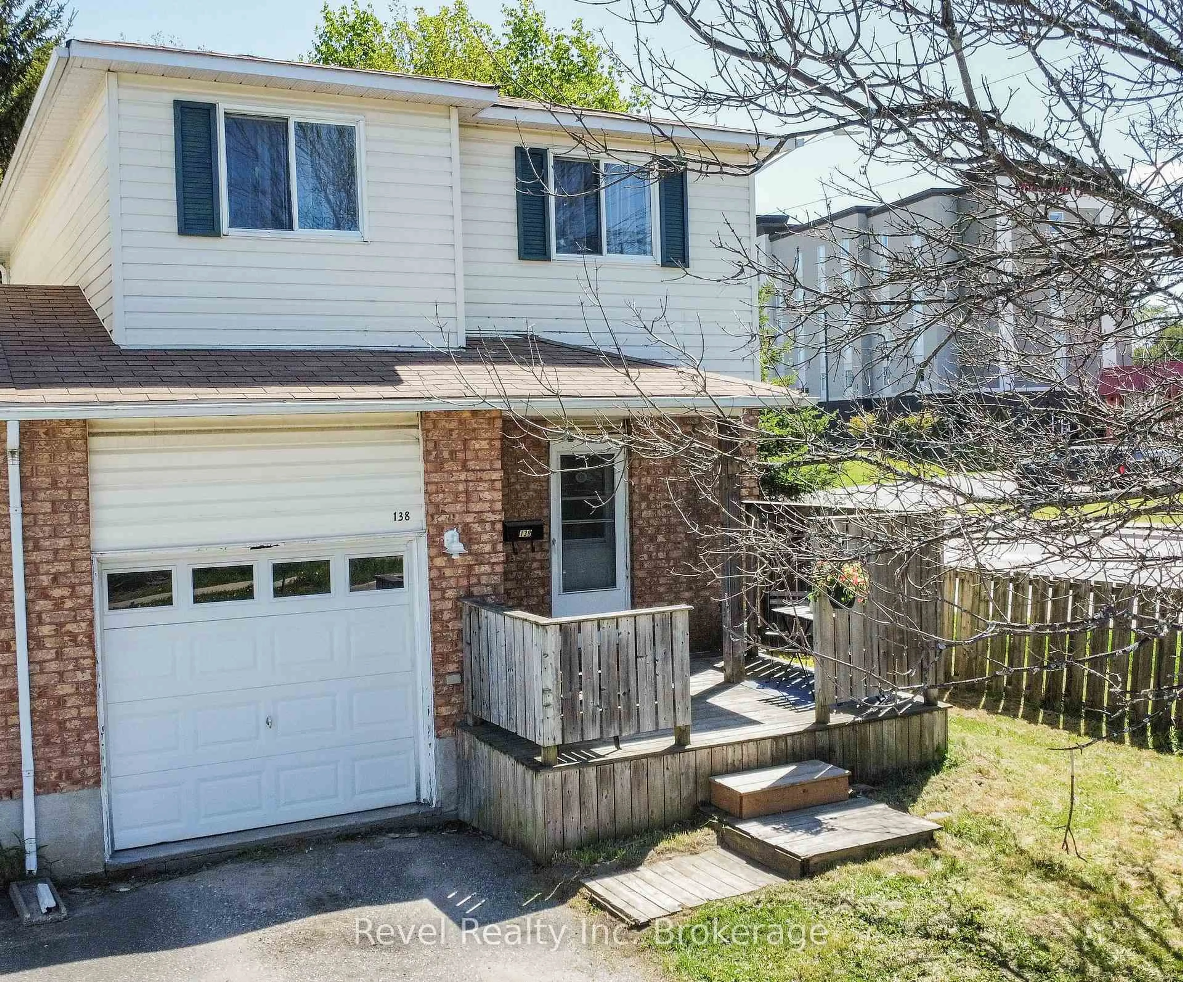 Unknown for 138 Champlain St, North Bay Ontario P1B 9P9