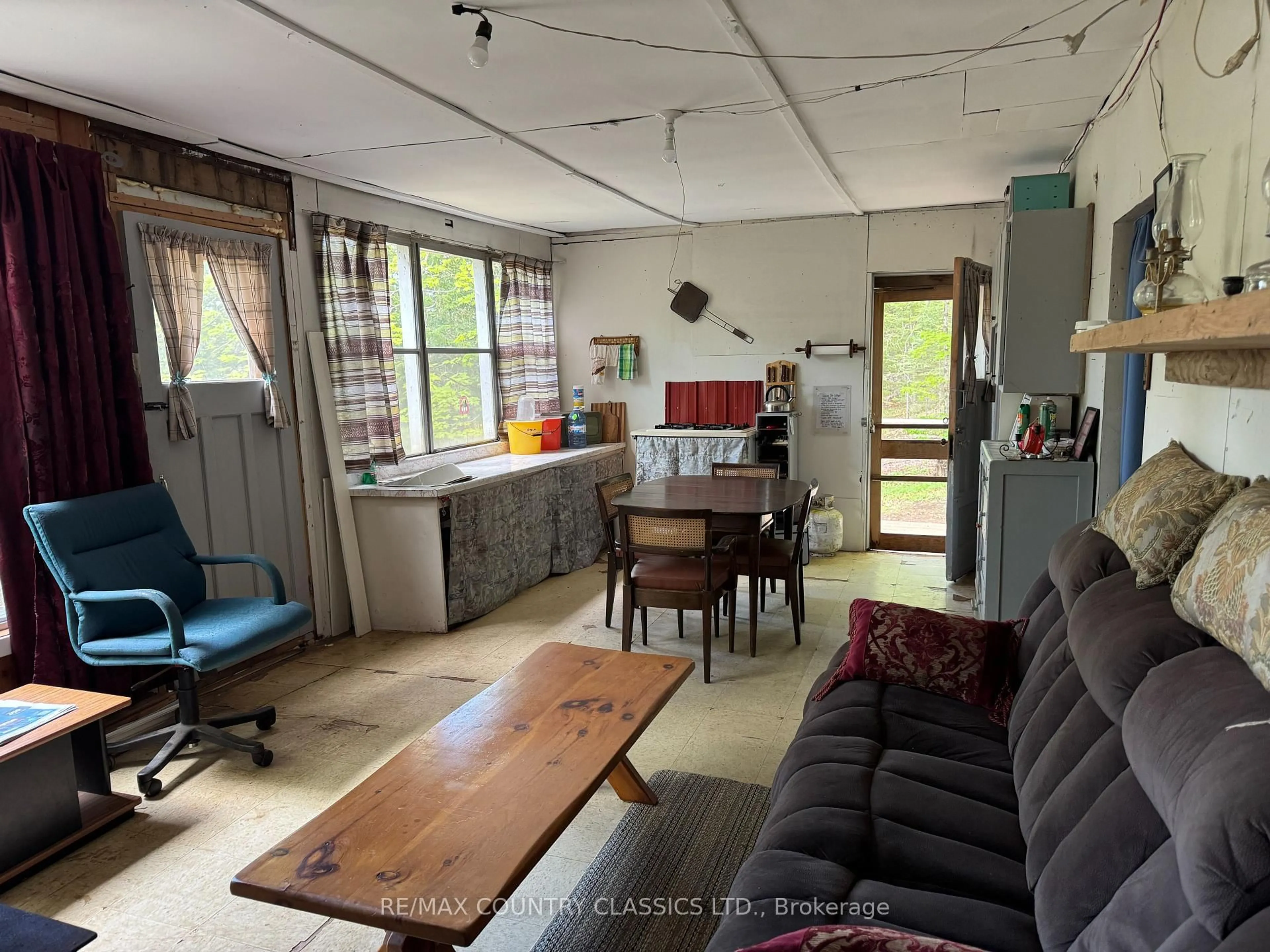 A pic of a room for 111 Lavallee Creek Dr, Bancroft Ontario K0L 1C0