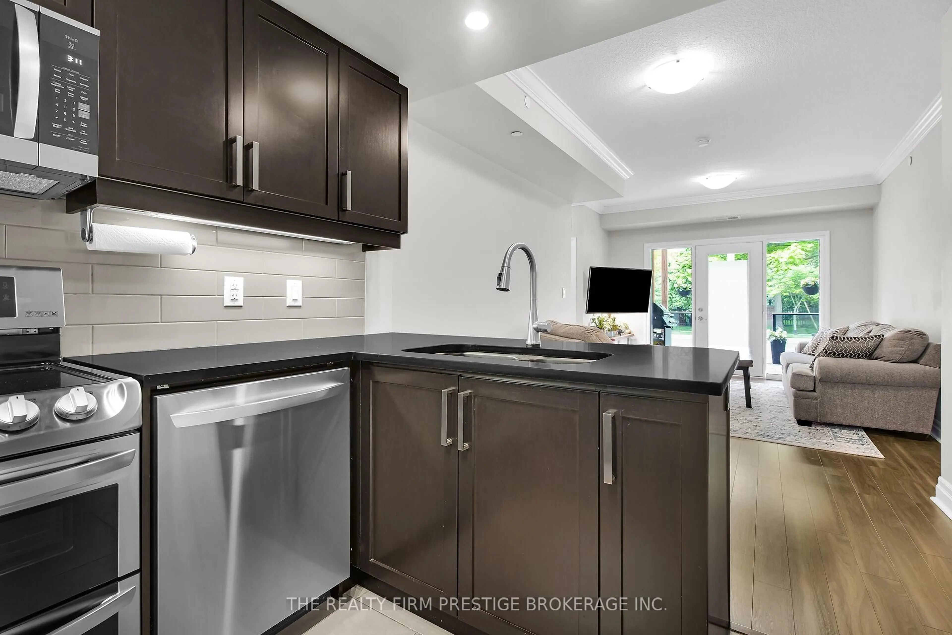 Unknown for 89 Ridout St #102, London South Ontario N6C 3X2
