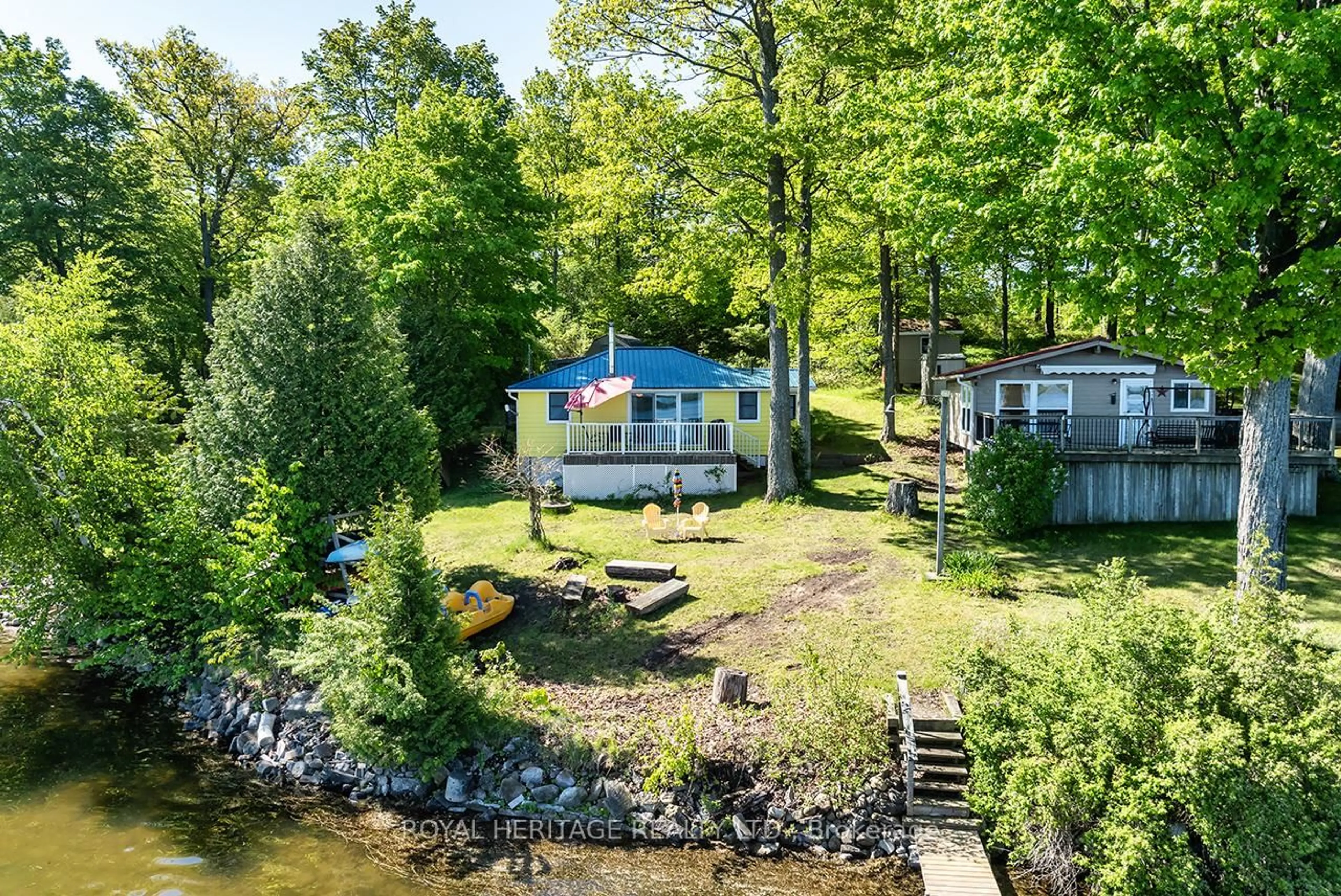 A pic from outside/outdoor area/front of a property/back of a property/a pic from drone, water/lake/river/ocean view for 170 Charlie's Island, Hamilton Township Ontario K0L 1E0