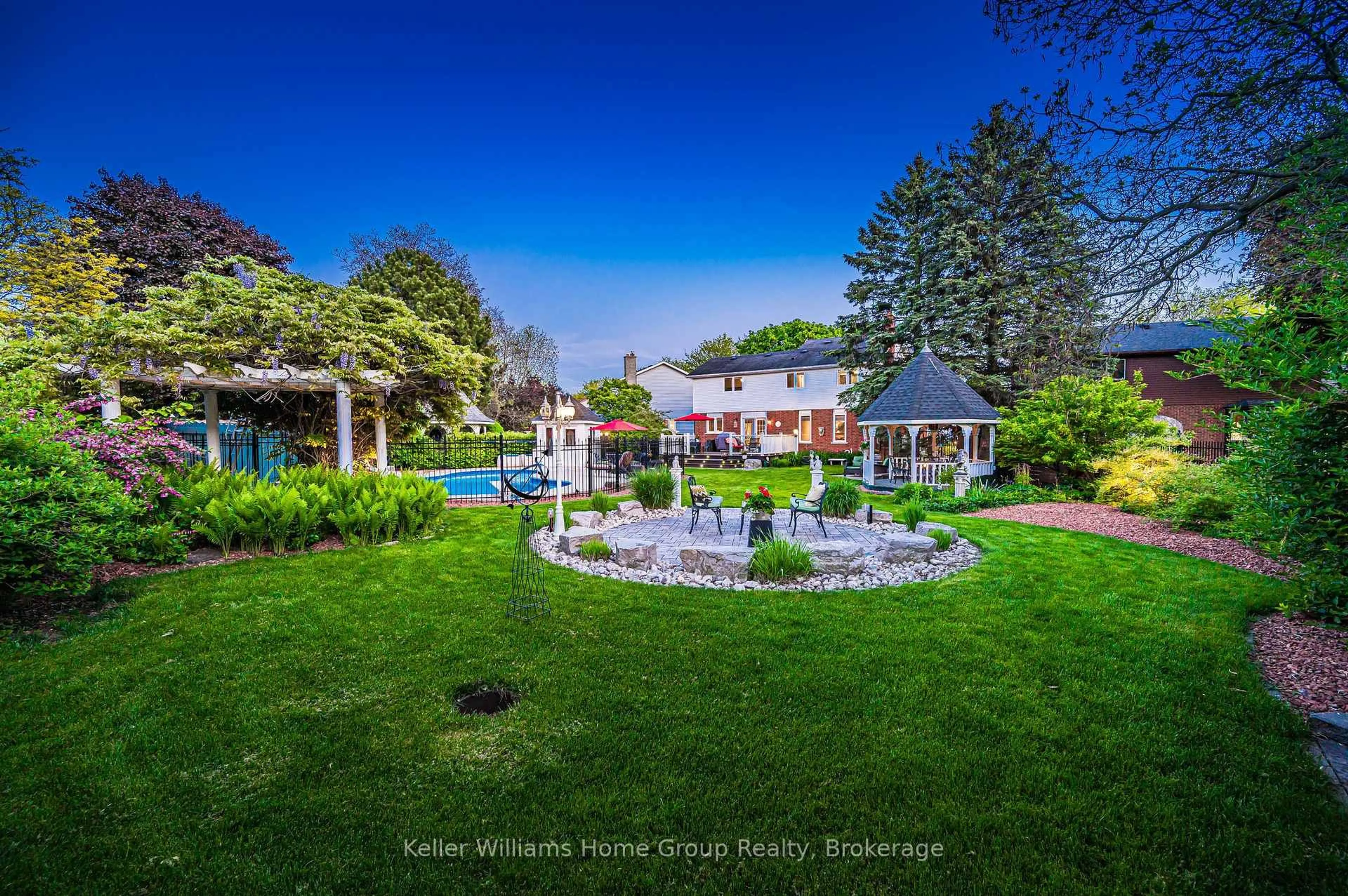 A pic from outside/outdoor area/front of a property/back of a property/a pic from drone, unknown for 111 Woodborough Rd, Guelph Ontario N1G 3L7