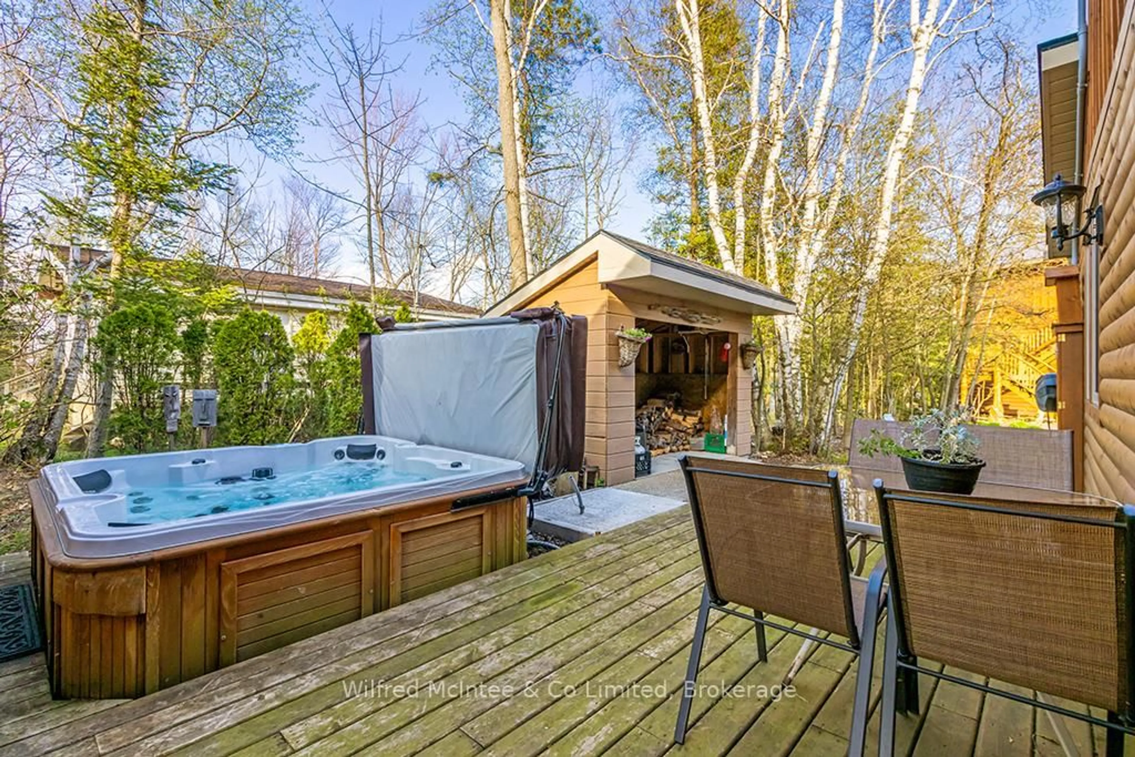 Patio, unknown for 457 BRUCE ROAD 13, Native Leased Lands Ontario N0H 2L0