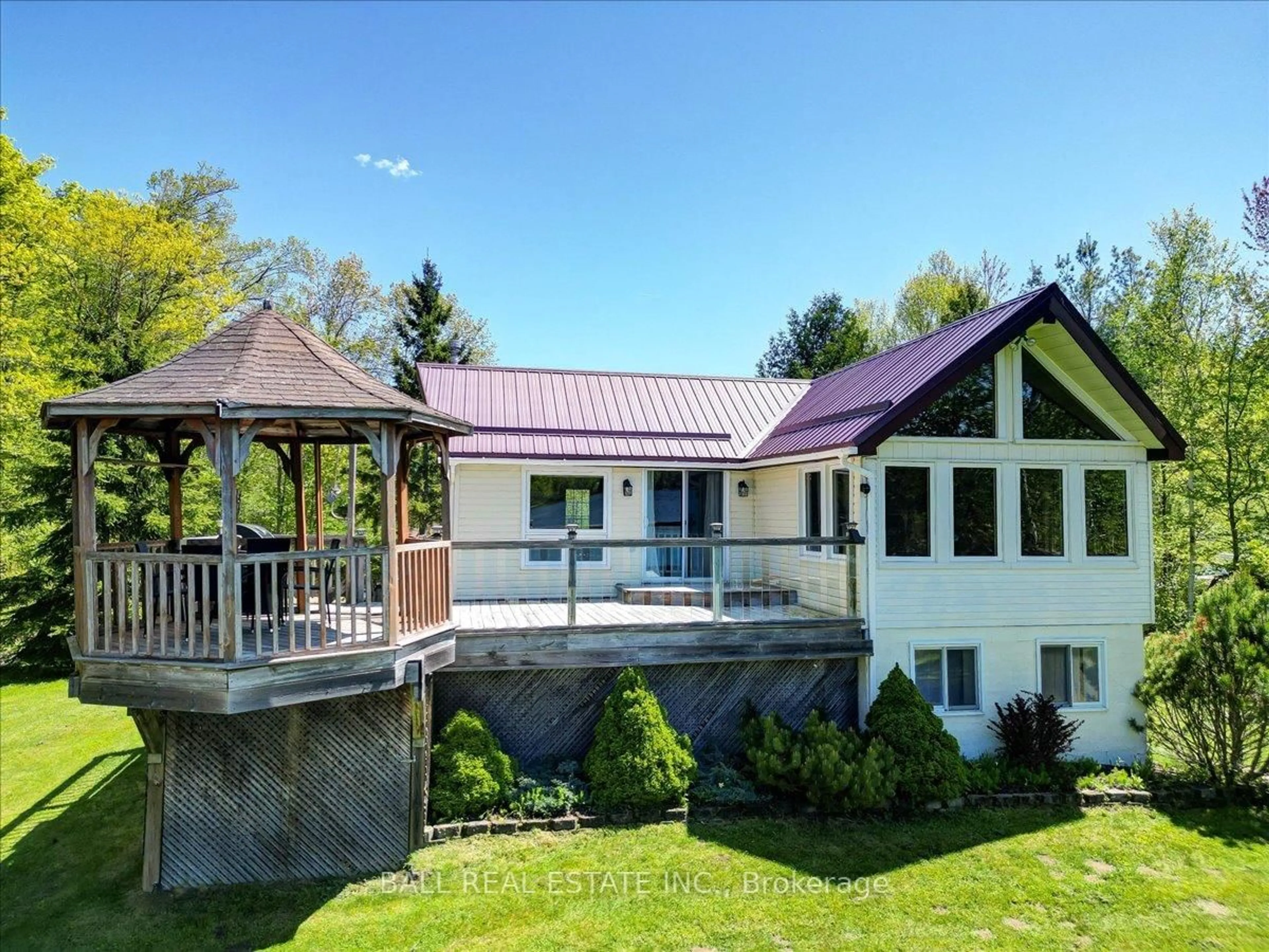 A pic from outside/outdoor area/front of a property/back of a property/a pic from drone, unknown for 391 Pine Dr, Bancroft Ontario K0L 1C0