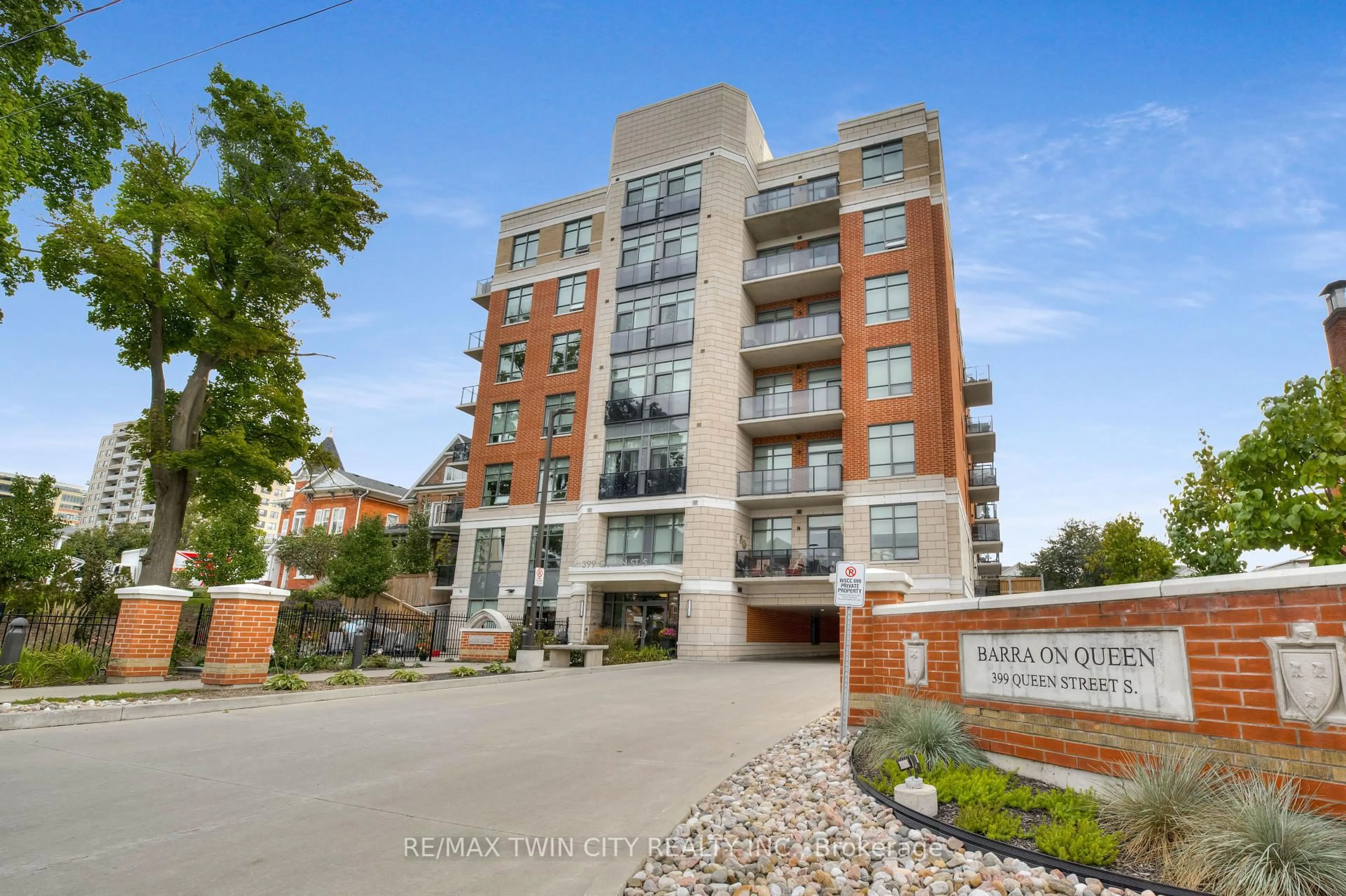 Home with brick exterior material, building for 399 Queen St #211, Kitchener Ontario N2G 0C4