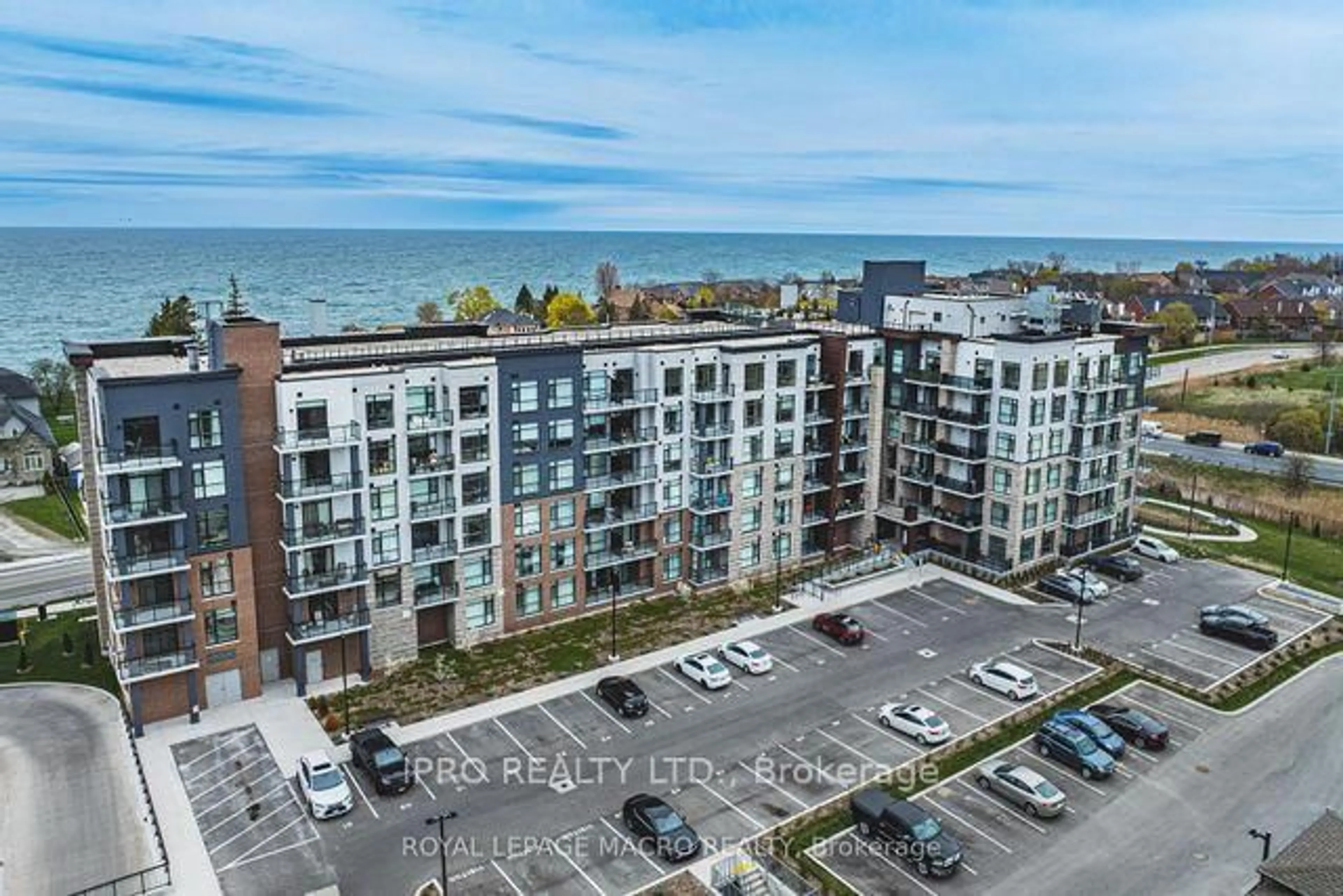 A pic from outside/outdoor area/front of a property/back of a property/a pic from drone, city buildings view from balcony for 600 North Service Rd #222, Hamilton Ontario L8E 0L2