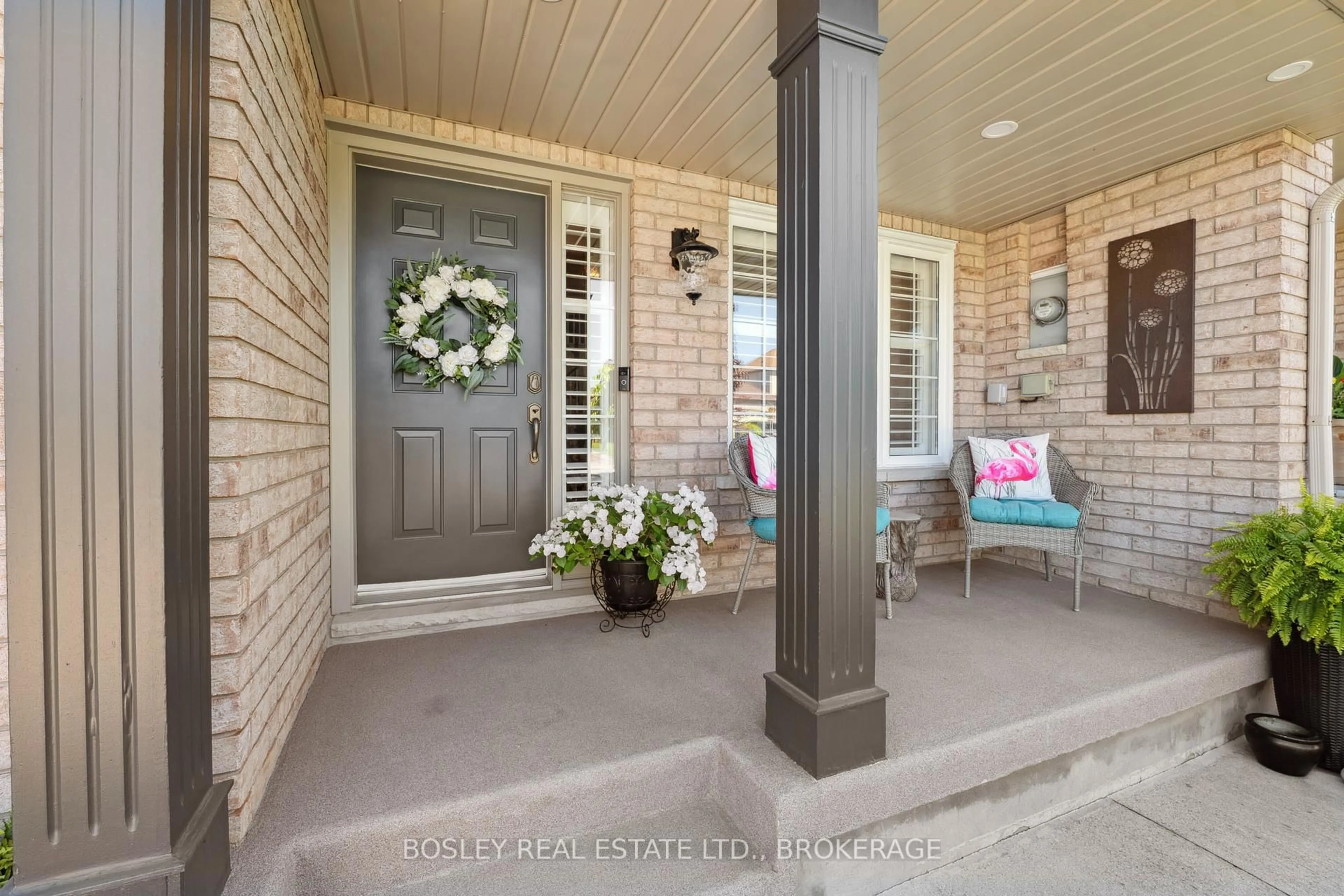 Indoor entryway for 4059 Ashby Dr, Lincoln Ontario L0R 1B9