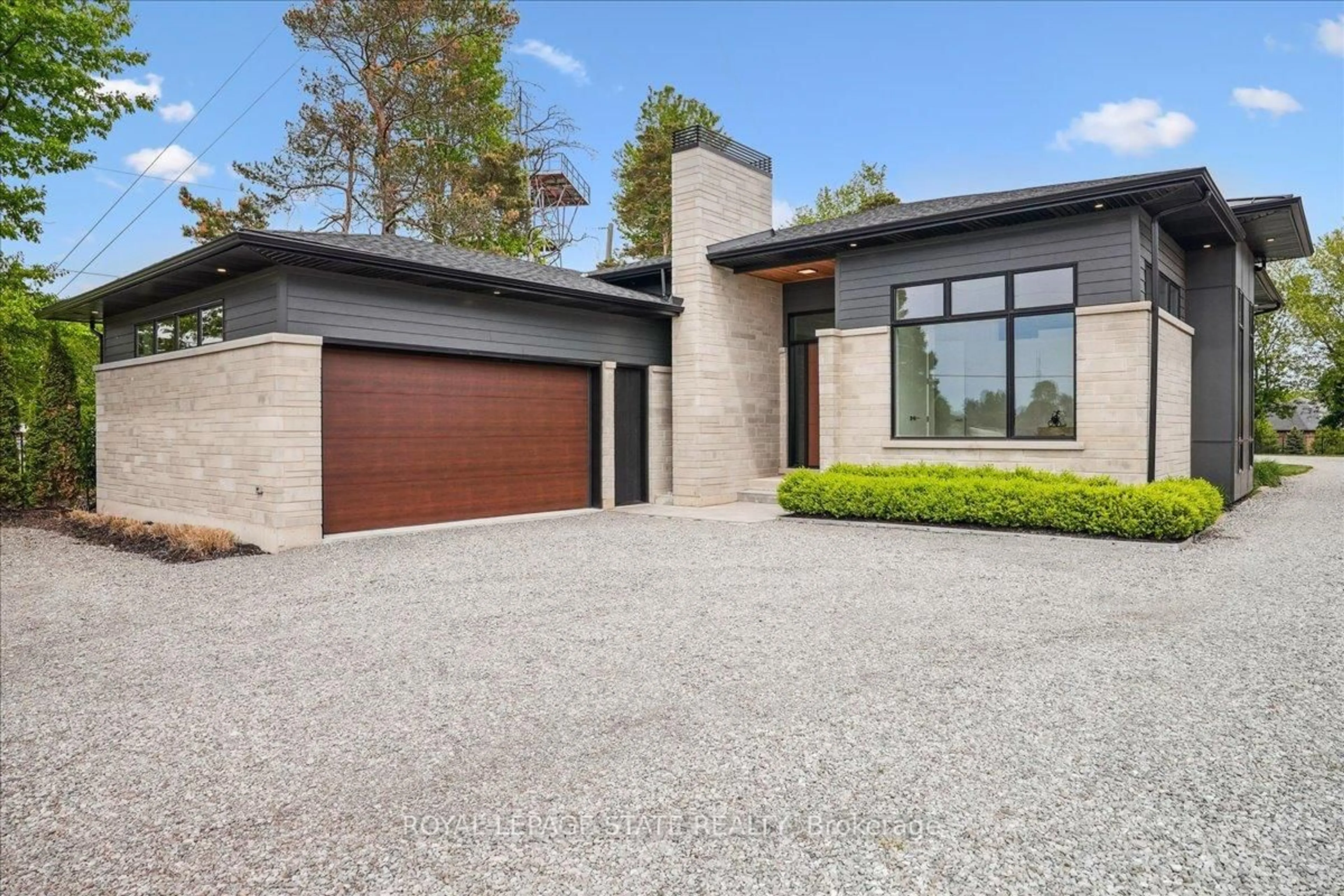 Home with brick exterior material, street for 1613G Lookout St, Pelham Ontario L0S 1M0