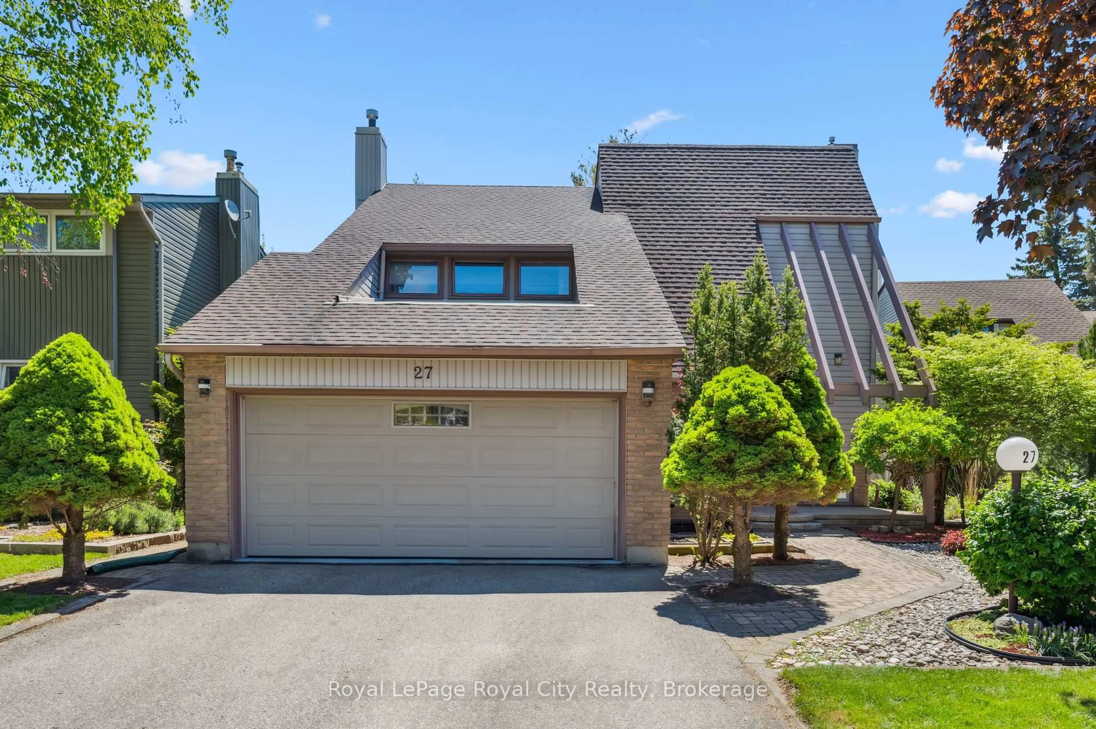 Home with vinyl exterior material, street for 27 Shuh Ave, Kitchener Ontario N2A 2Y1