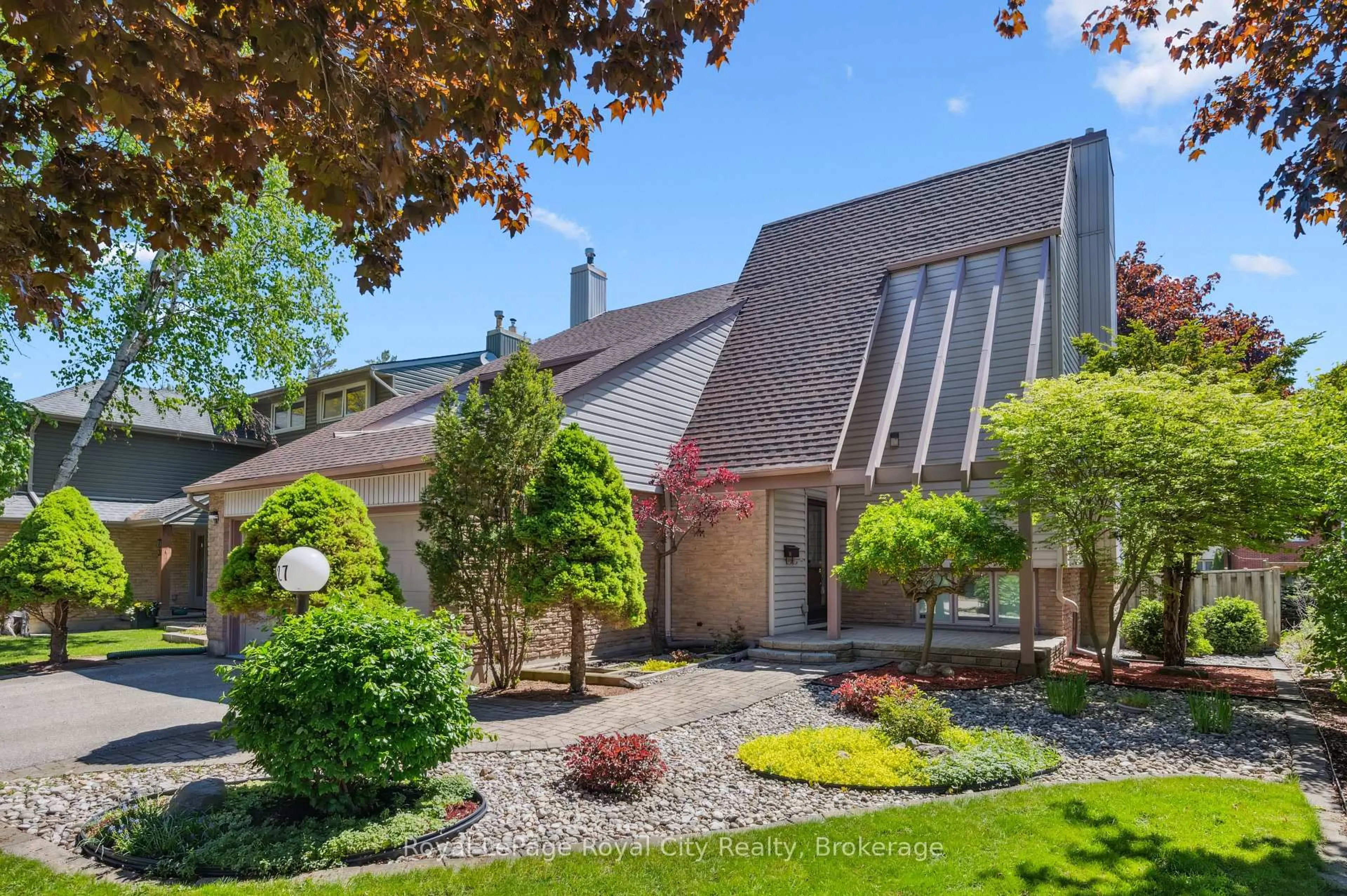 Unknown for 27 Shuh Ave, Kitchener Ontario N2A 2Y1