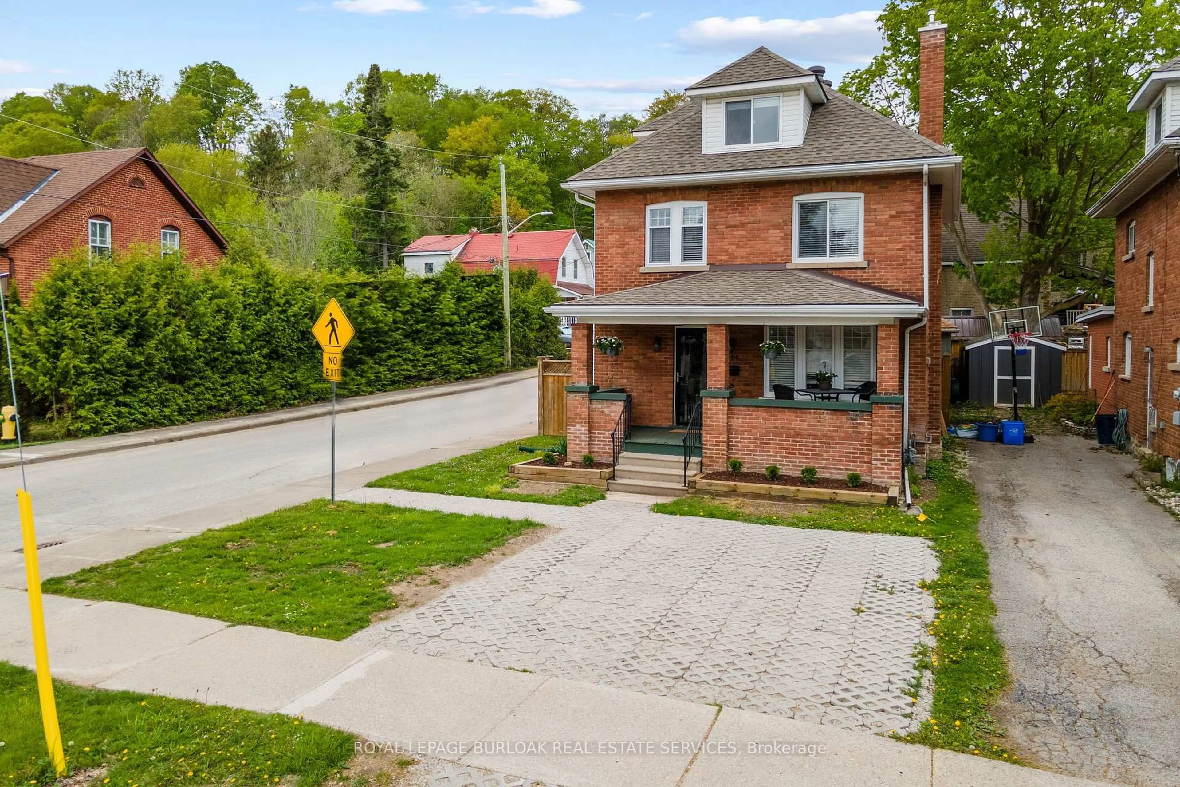 Home with brick exterior material, street for 1144 4th Ave, Owen Sound Ontario N4K 4W4