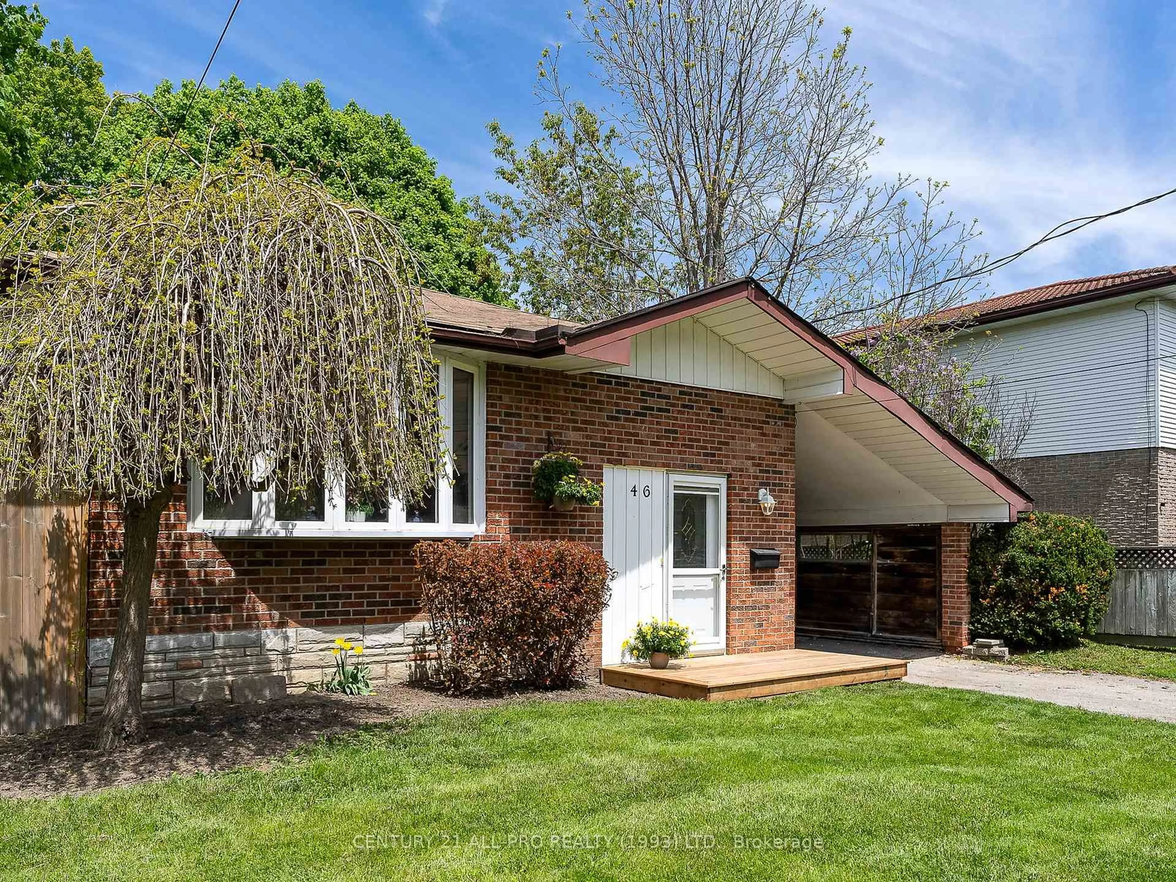 Home with brick exterior material, street for 46 Meredith Cres, Cobourg Ontario K9A 4M9