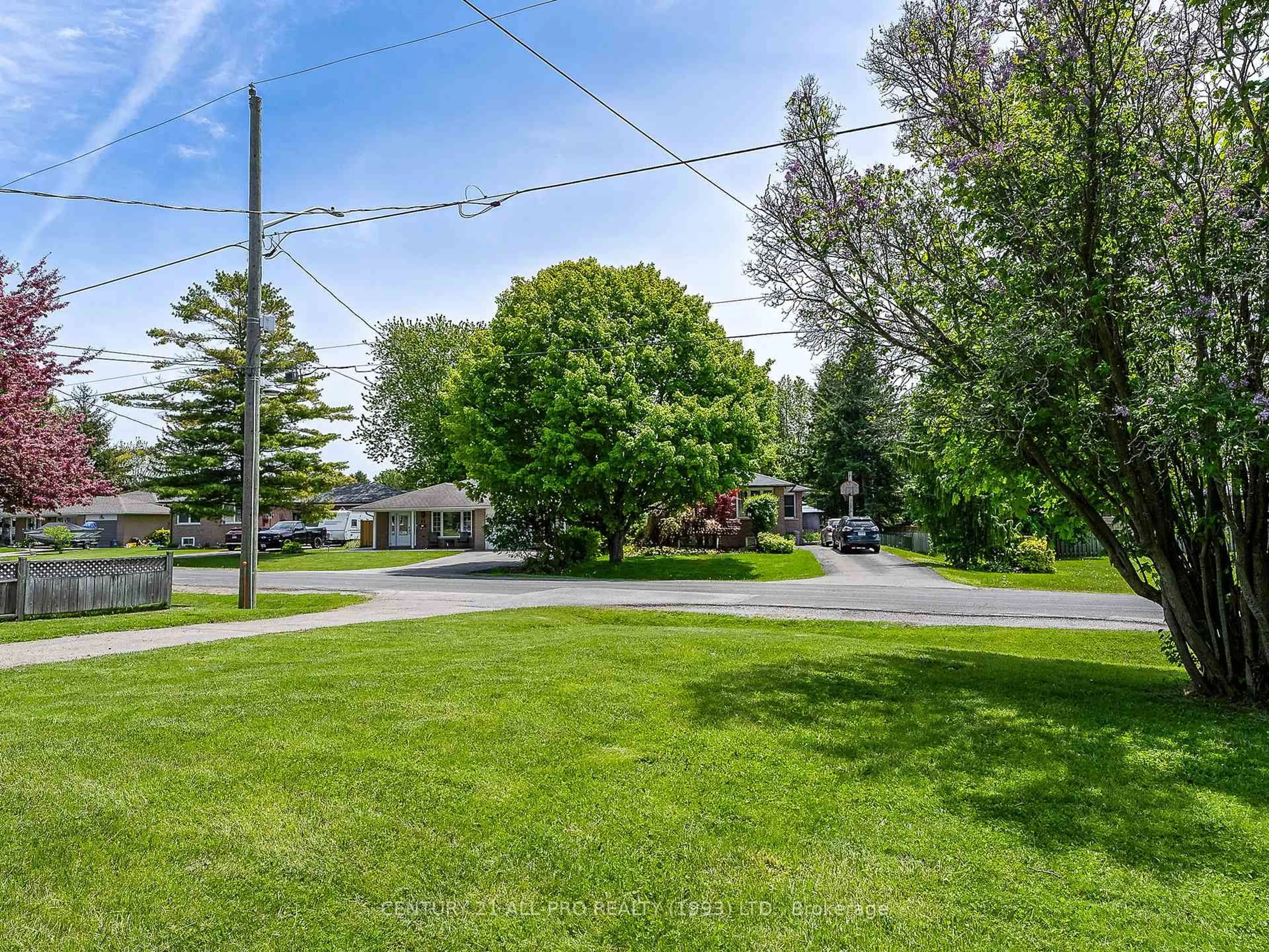 A pic from outside/outdoor area/front of a property/back of a property/a pic from drone, street for 46 Meredith Cres, Cobourg Ontario K9A 4M9