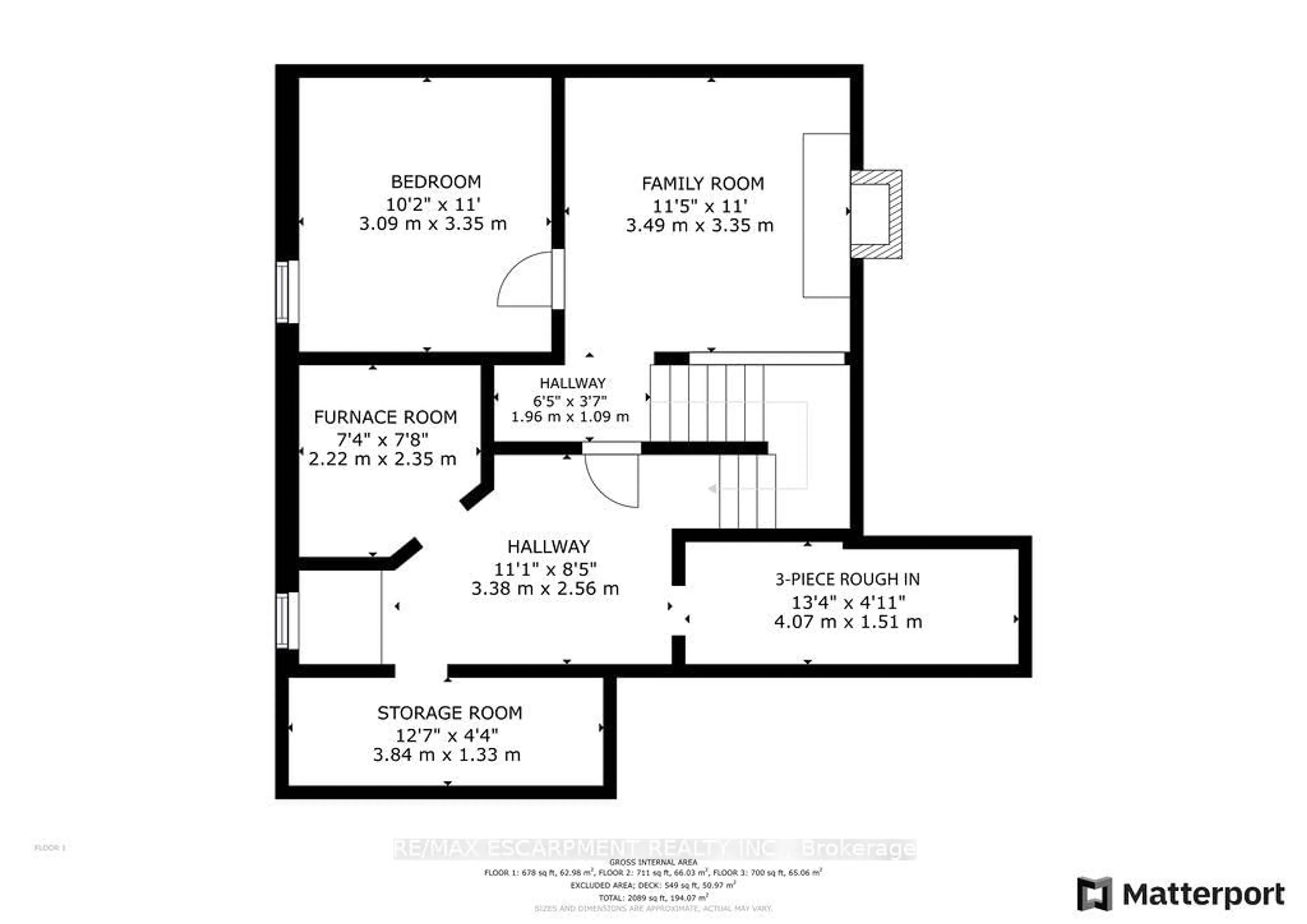 Floor plan for 54 Merritt Cres, Grimsby Ontario L3M 5B7
