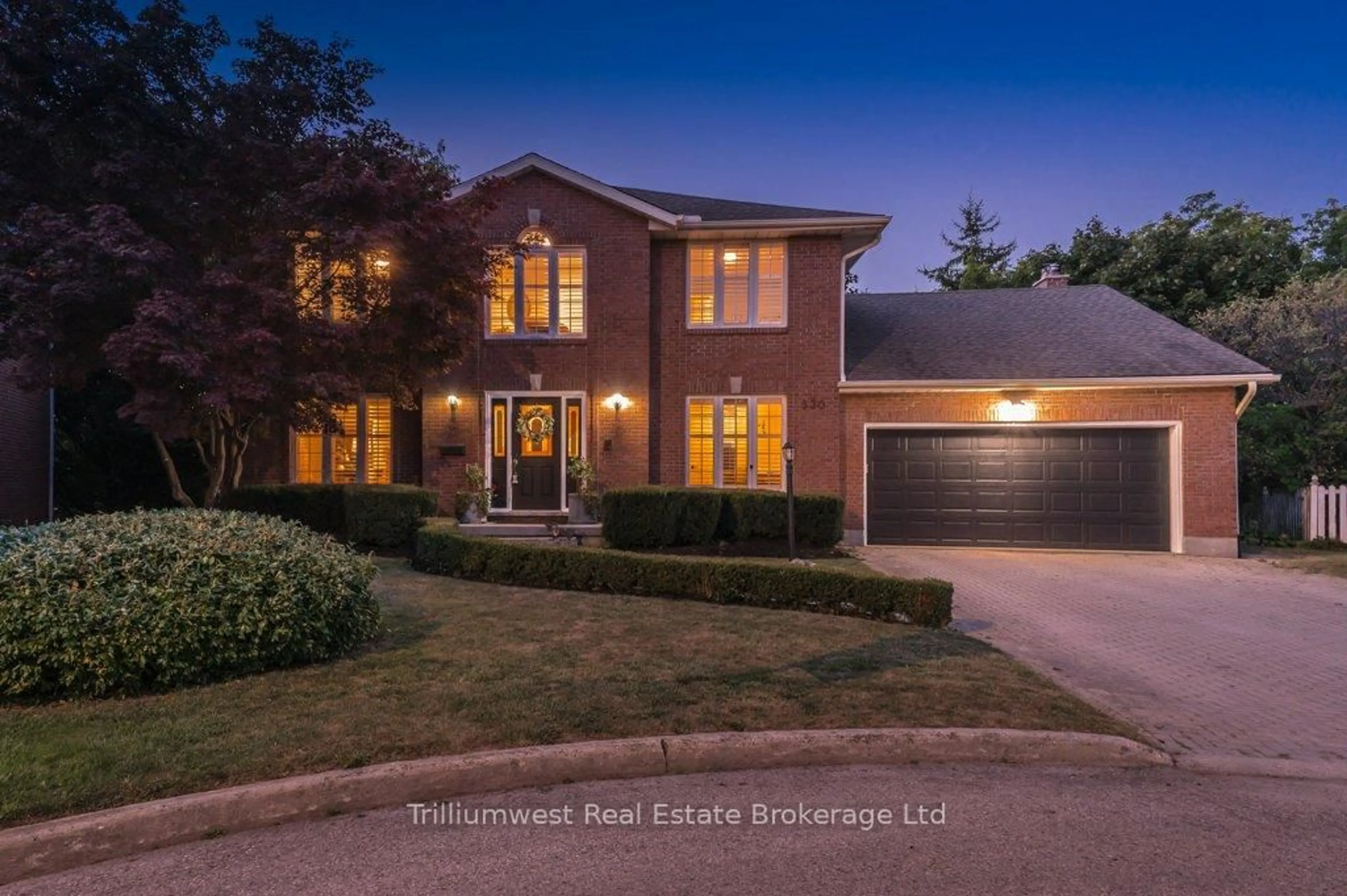 Home with brick exterior material, street for 530 Sandbrooke Crt, Waterloo Ontario N2T 2H4