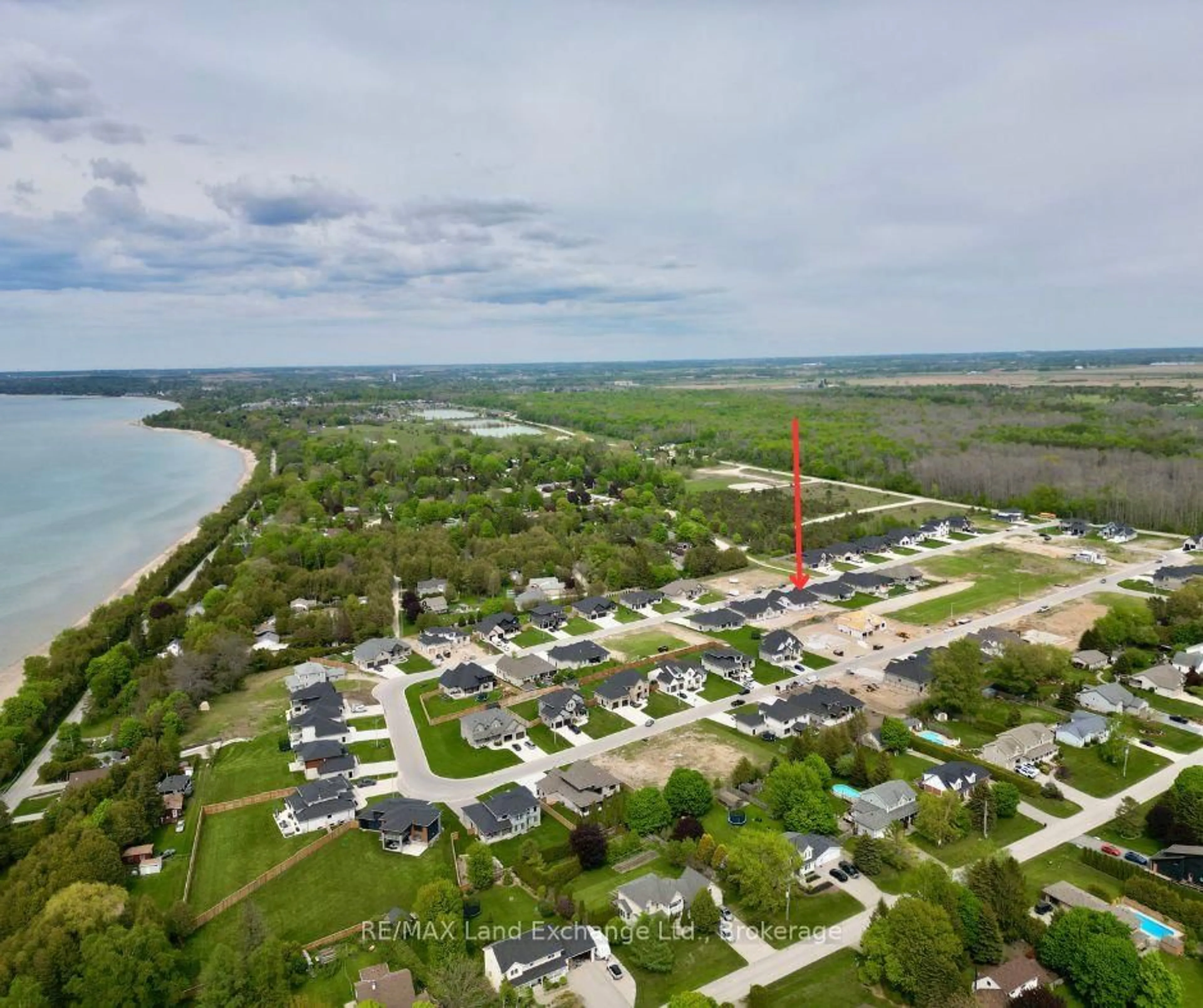 A pic from outside/outdoor area/front of a property/back of a property/a pic from drone, water/lake/river/ocean view for 920 Bogdanovic Way, Huron-Kinloss Ontario N2Z 0H3
