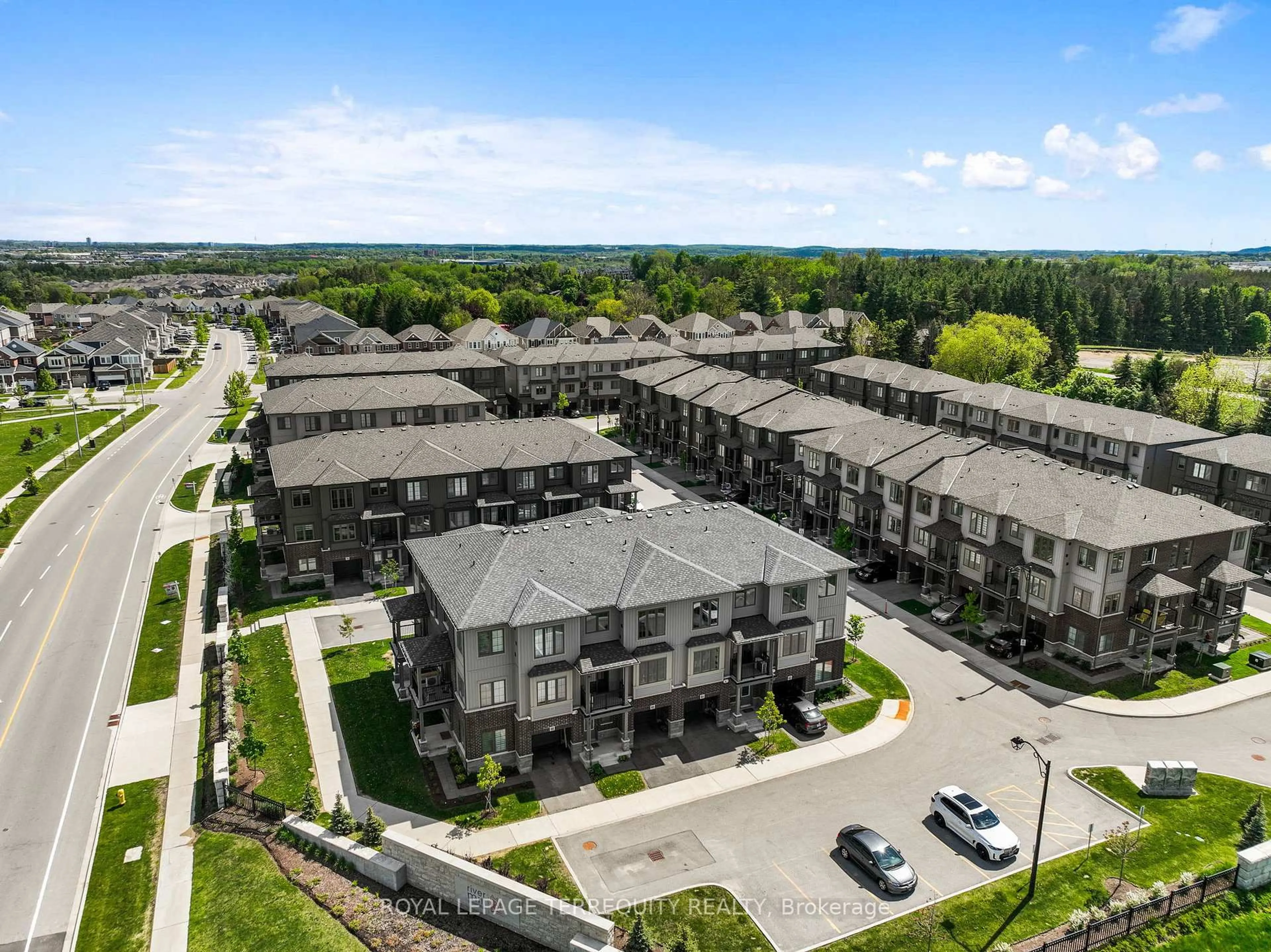 A pic from outside/outdoor area/front of a property/back of a property/a pic from drone, unknown for 124 Compass Tr #64, Cambridge Ontario N3E 0E3