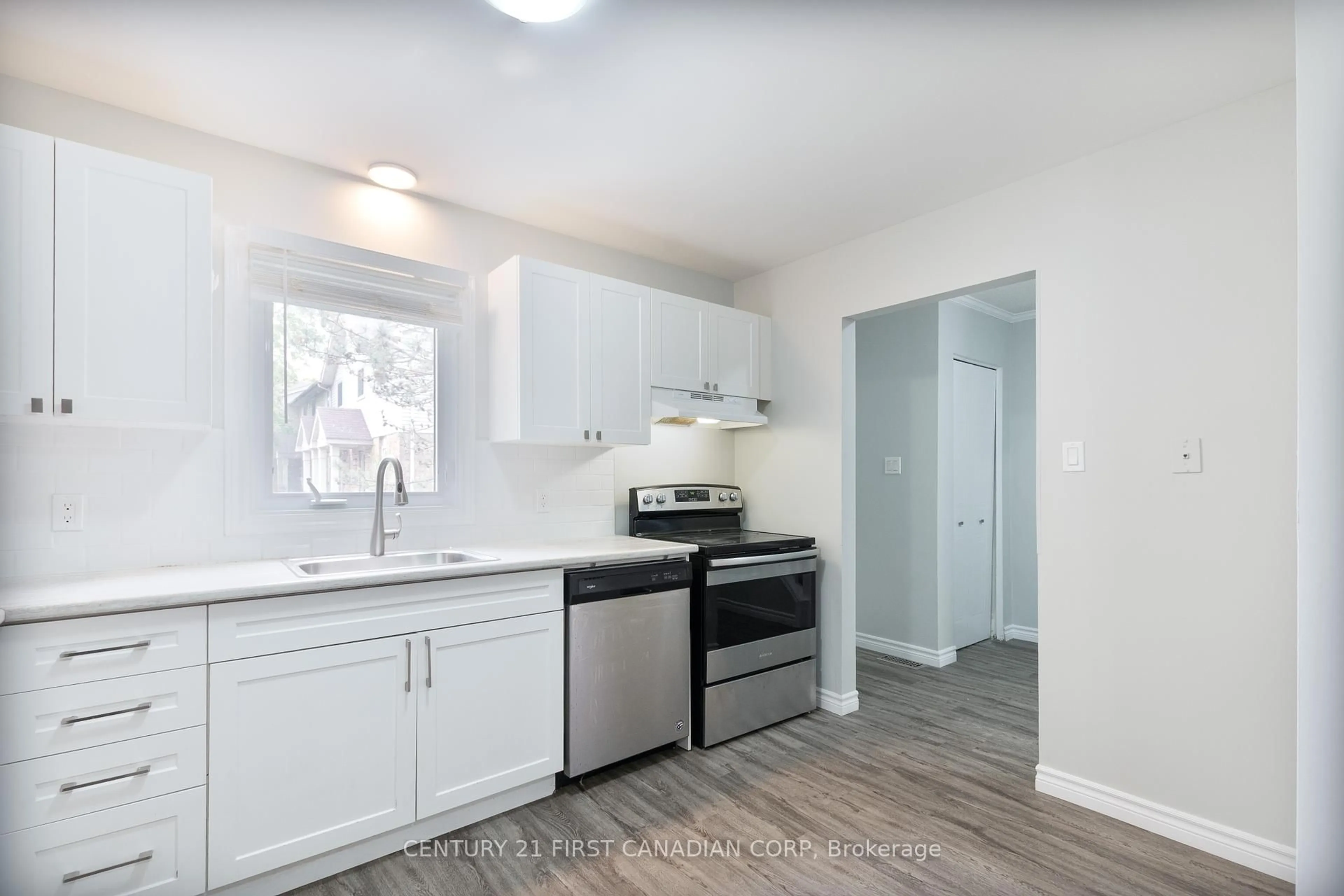 Standard kitchen, unknown for 217 Martinet Ave #49, London East Ontario N5V 4P5