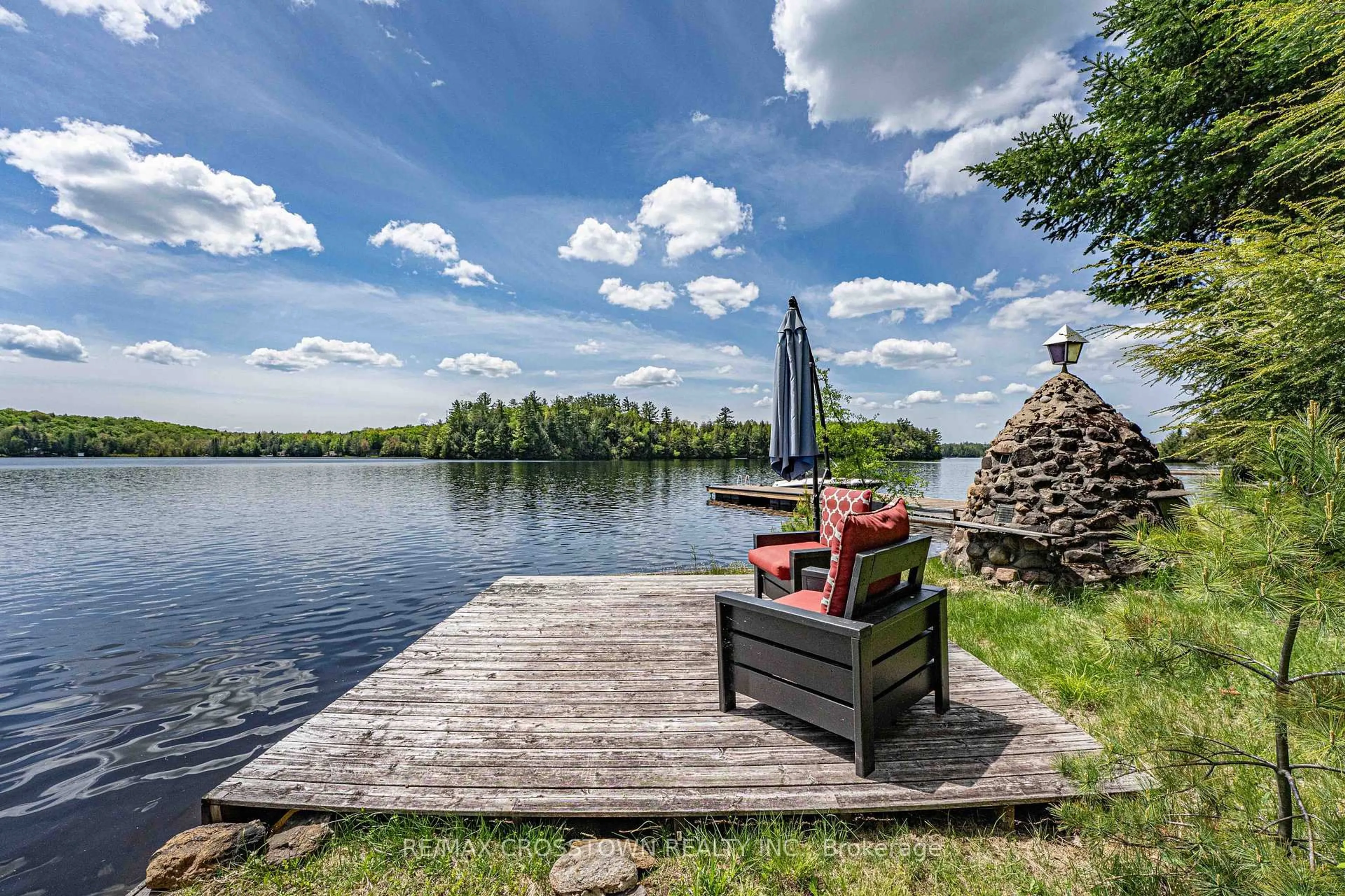 Patio, water/lake/river/ocean view for 228 MacBeth Island, Bracebridge Ontario P1L 1X1