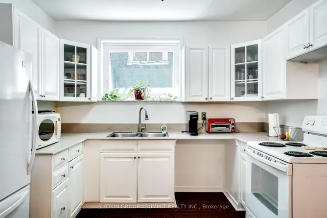 Additional property image - 287 Graham Ave