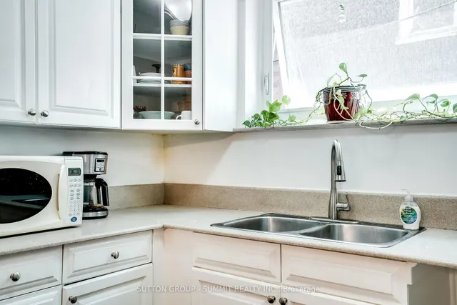 Additional property image - 287 Graham Ave