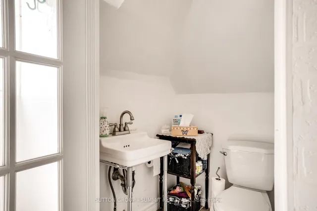 Additional property image - 287 Graham Ave