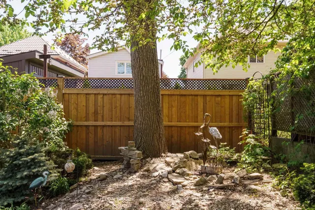 Additional property image - 287 Graham Ave