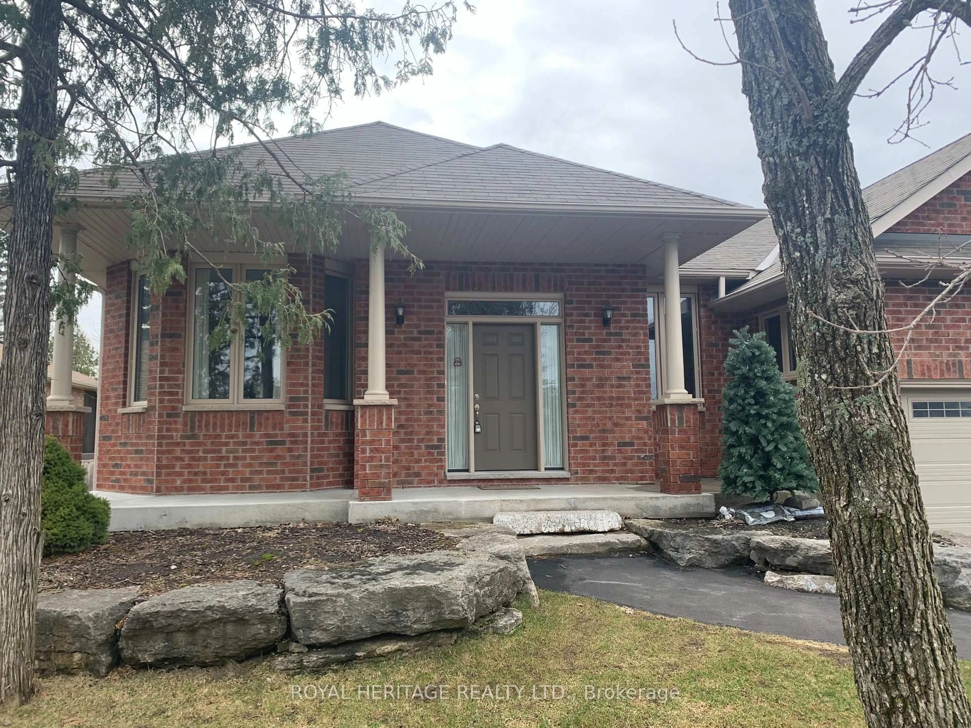 Home with brick exterior material, unknown for 20 Island Bay Dr, Kawartha Lakes Ontario K0M 1A0