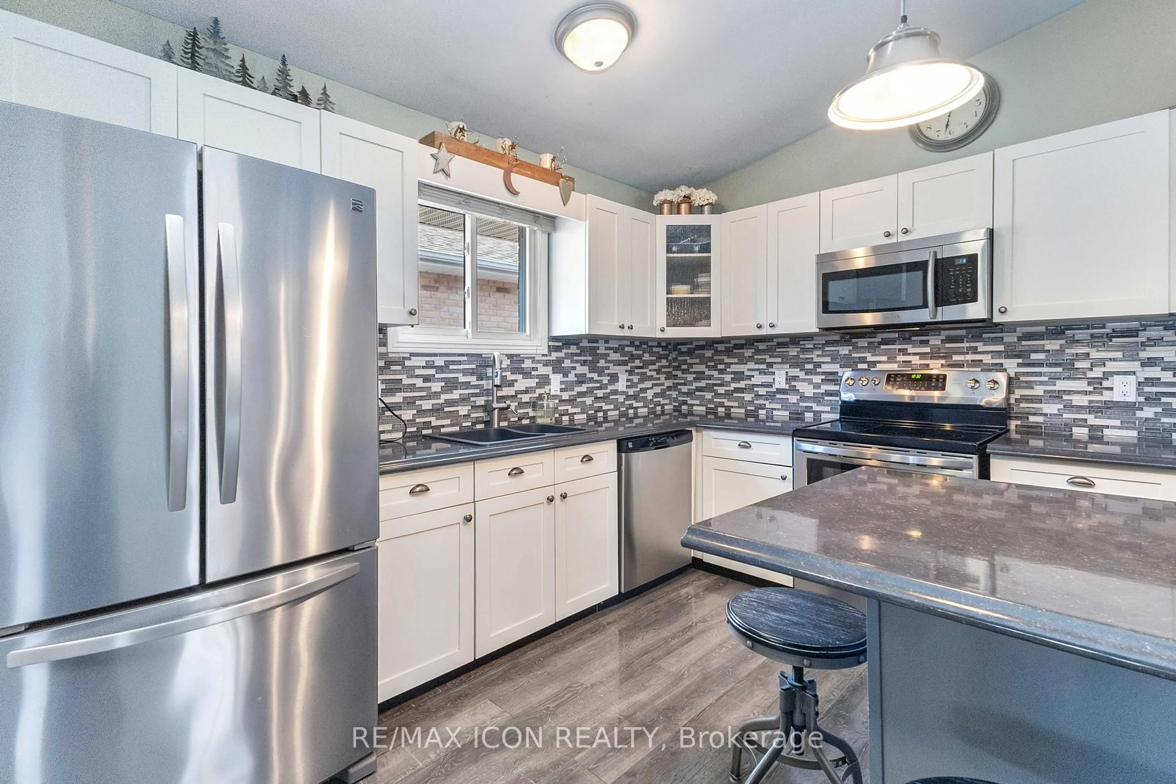 Open concept kitchen, ceramic/tile floor for 252 Josselyn Dr, London South Ontario N6E 3S5