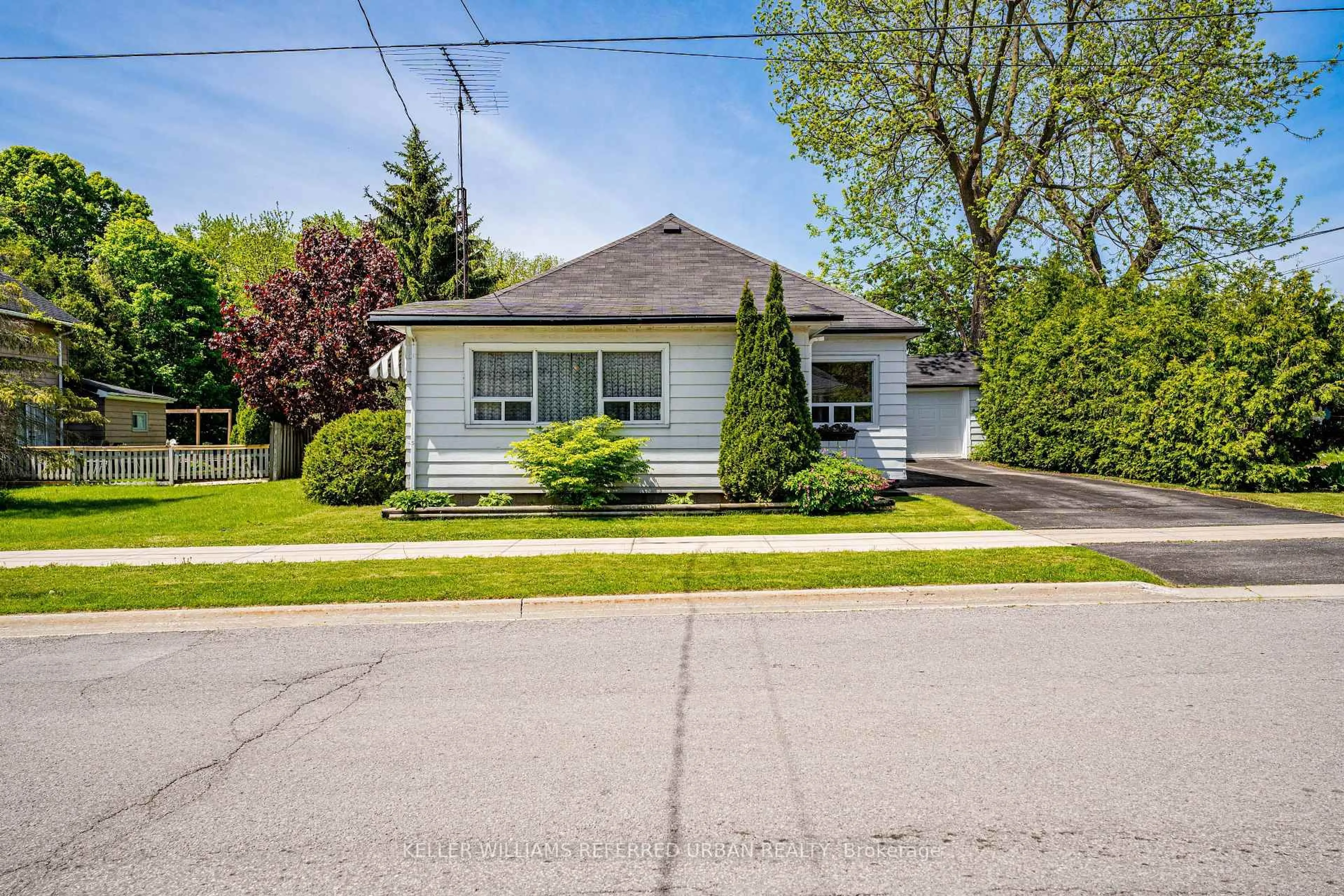 Unknown for 4 Victoria St, Cramahe Ontario K0K 1S0