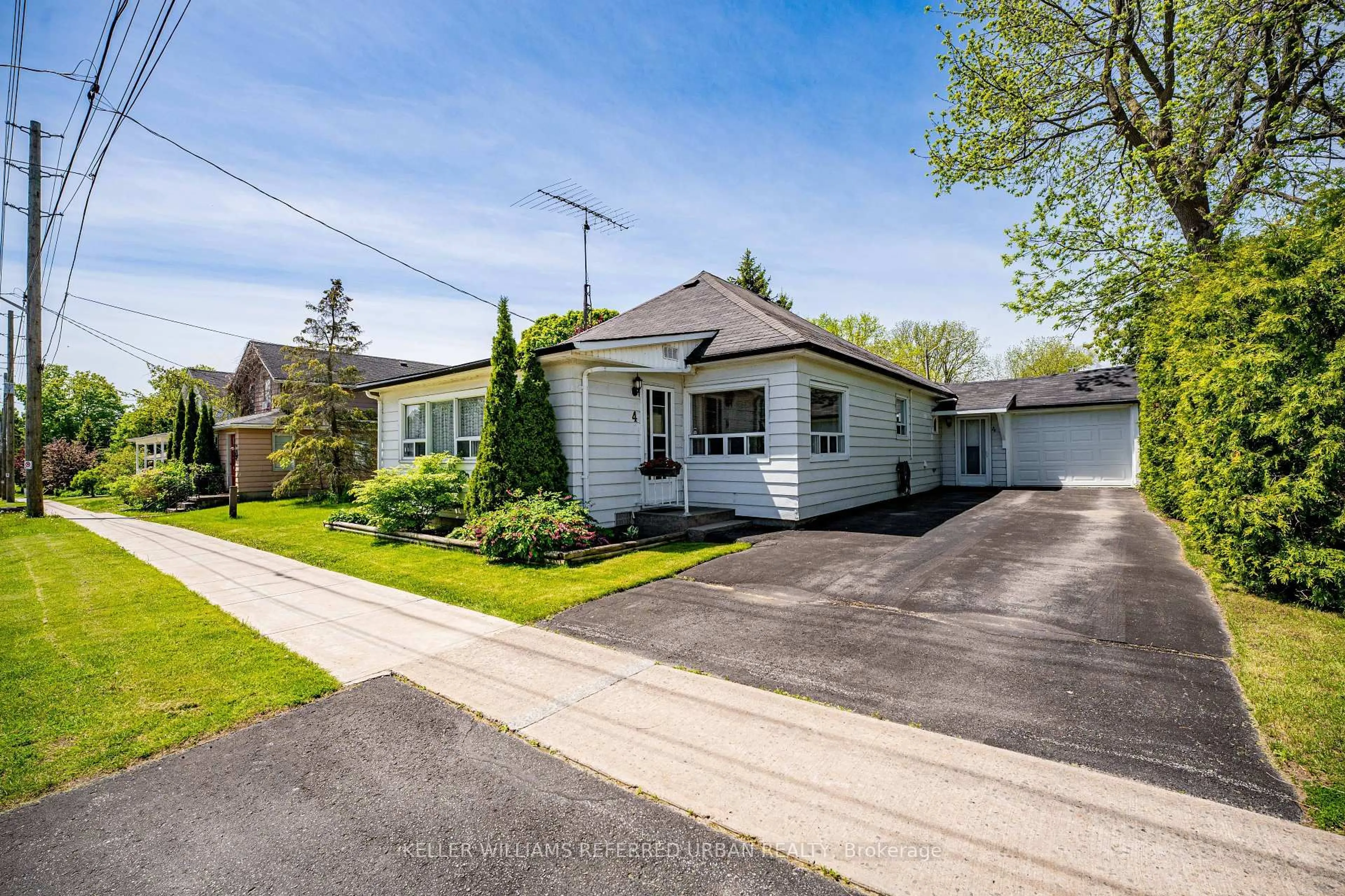 A pic from outside/outdoor area/front of a property/back of a property/a pic from drone, street for 4 Victoria St, Cramahe Ontario K0K 1S0