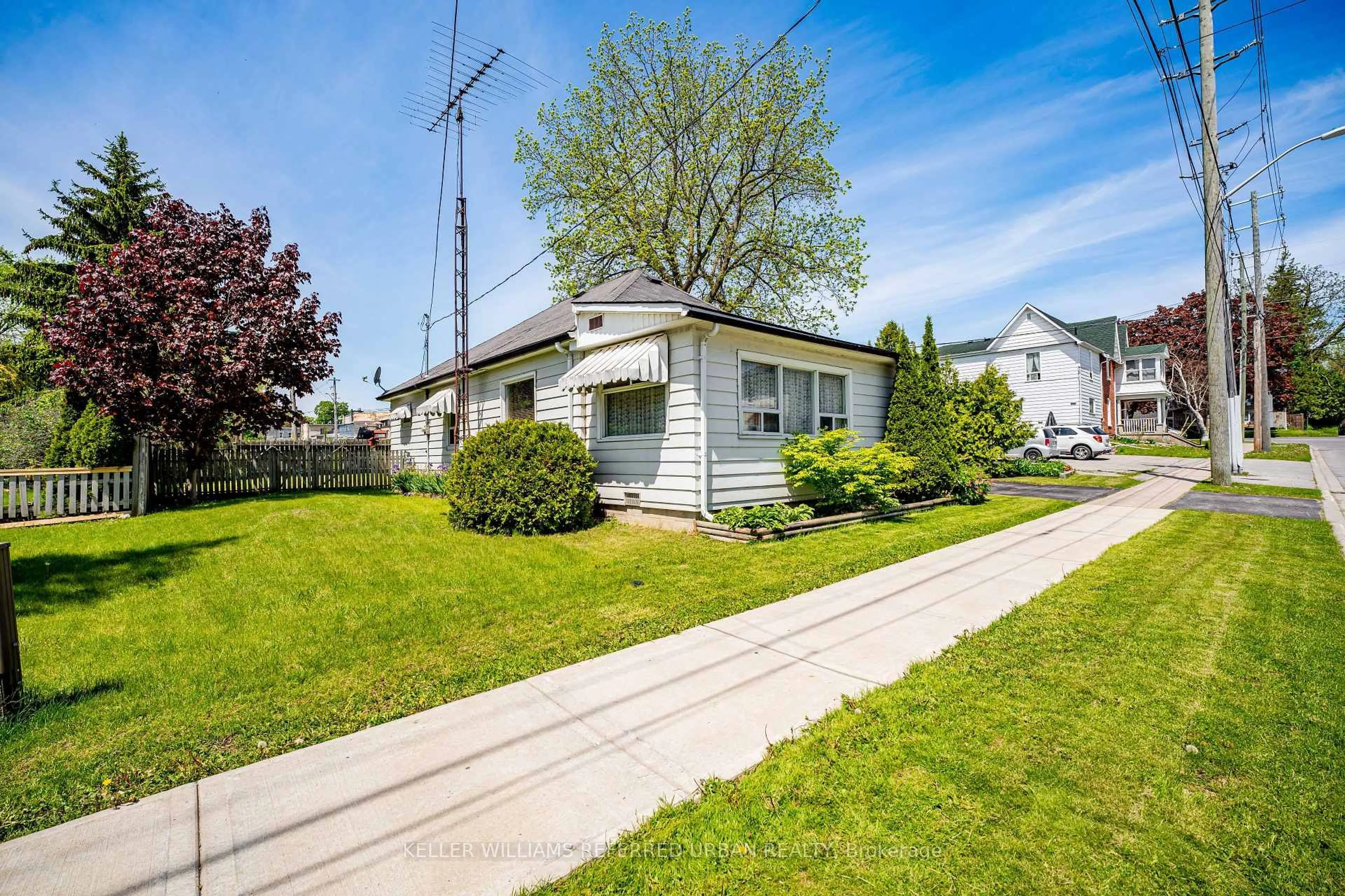Home with vinyl exterior material, street for 4 Victoria St, Cramahe Ontario K0K 1S0