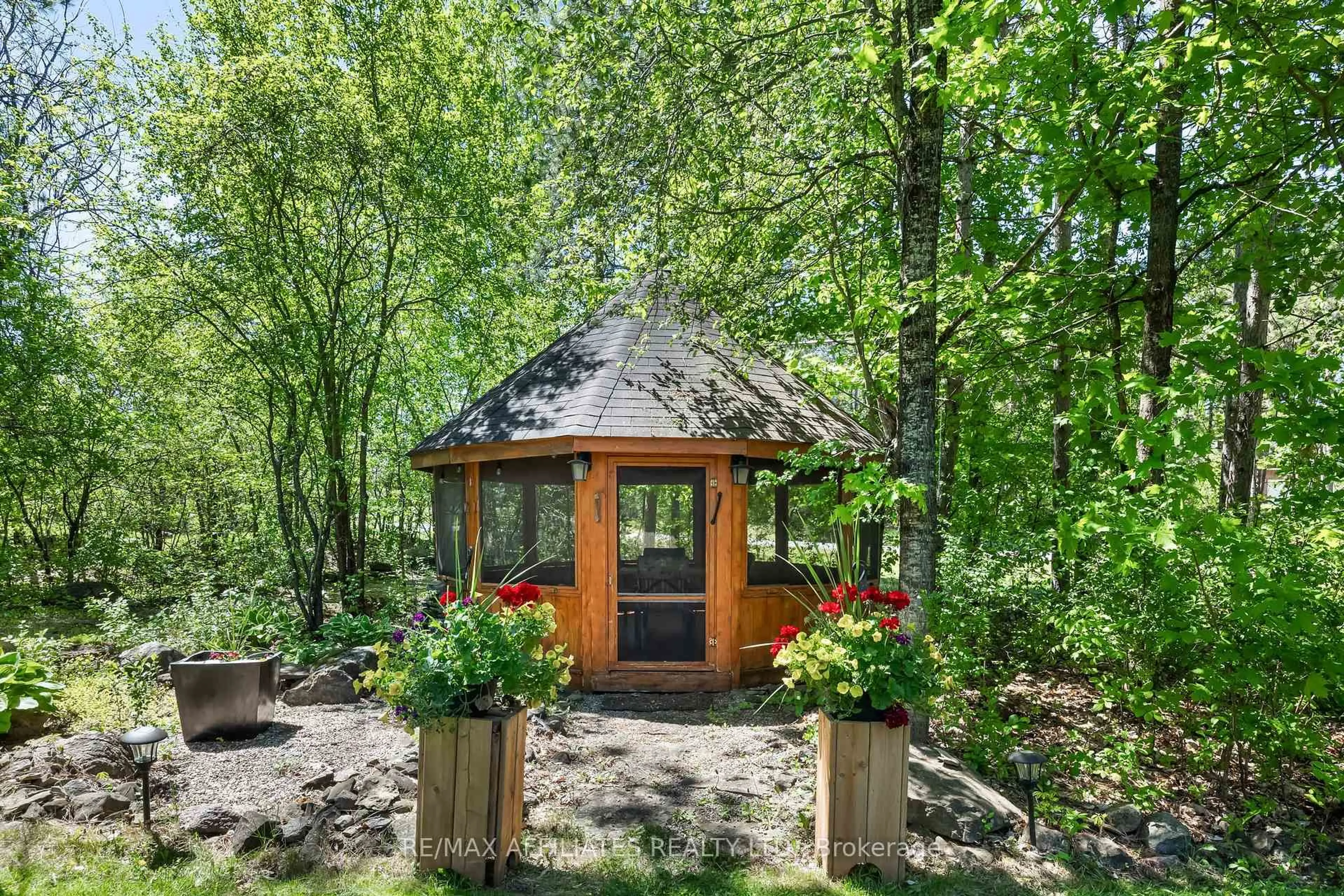 Shed for 141 Pine Ridge Dr, Carleton Place Ontario K7C 3P2