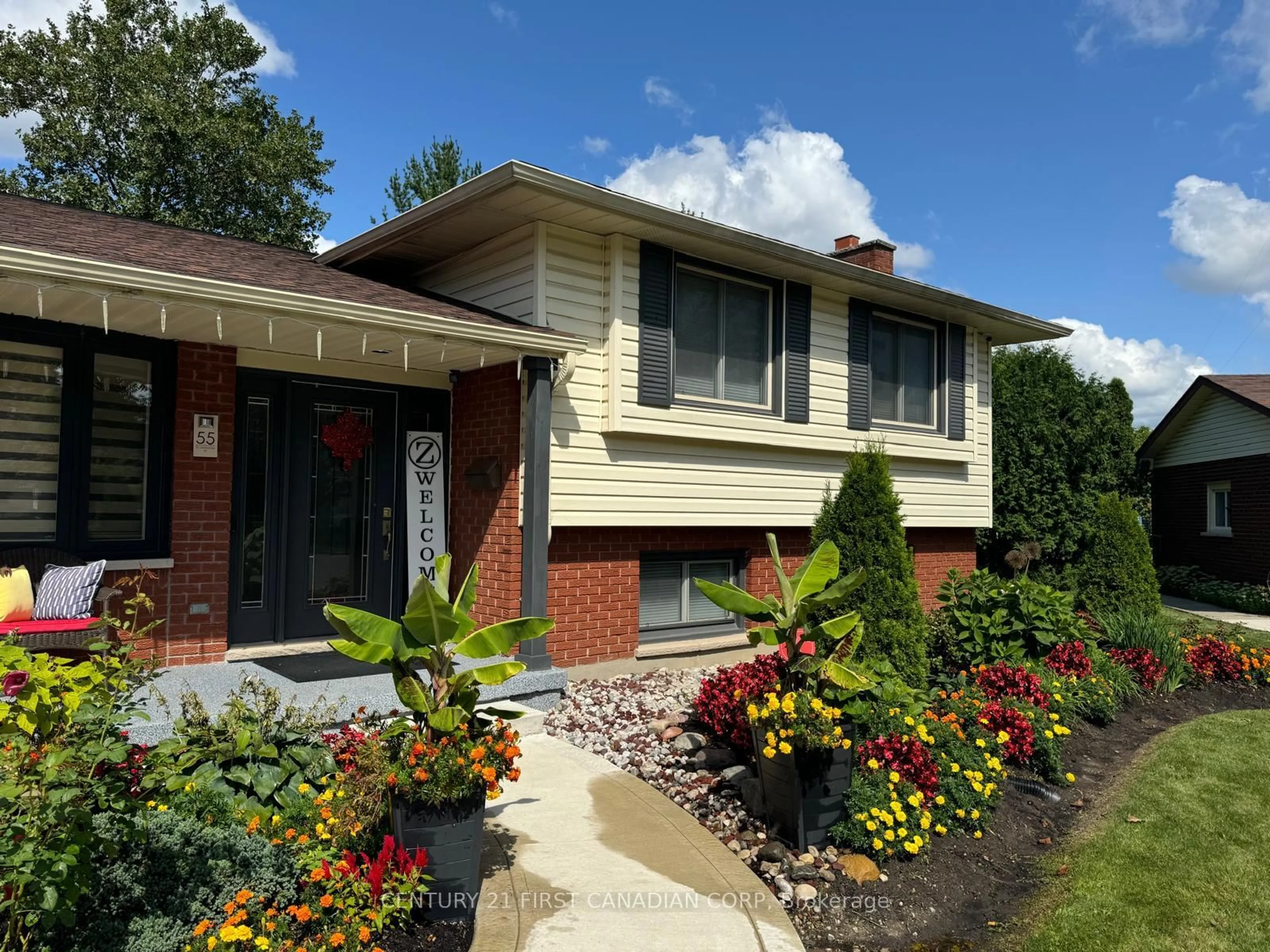 Home with brick exterior material, street for 55 St Lawrence Pl, London South Ontario N6J 2G4