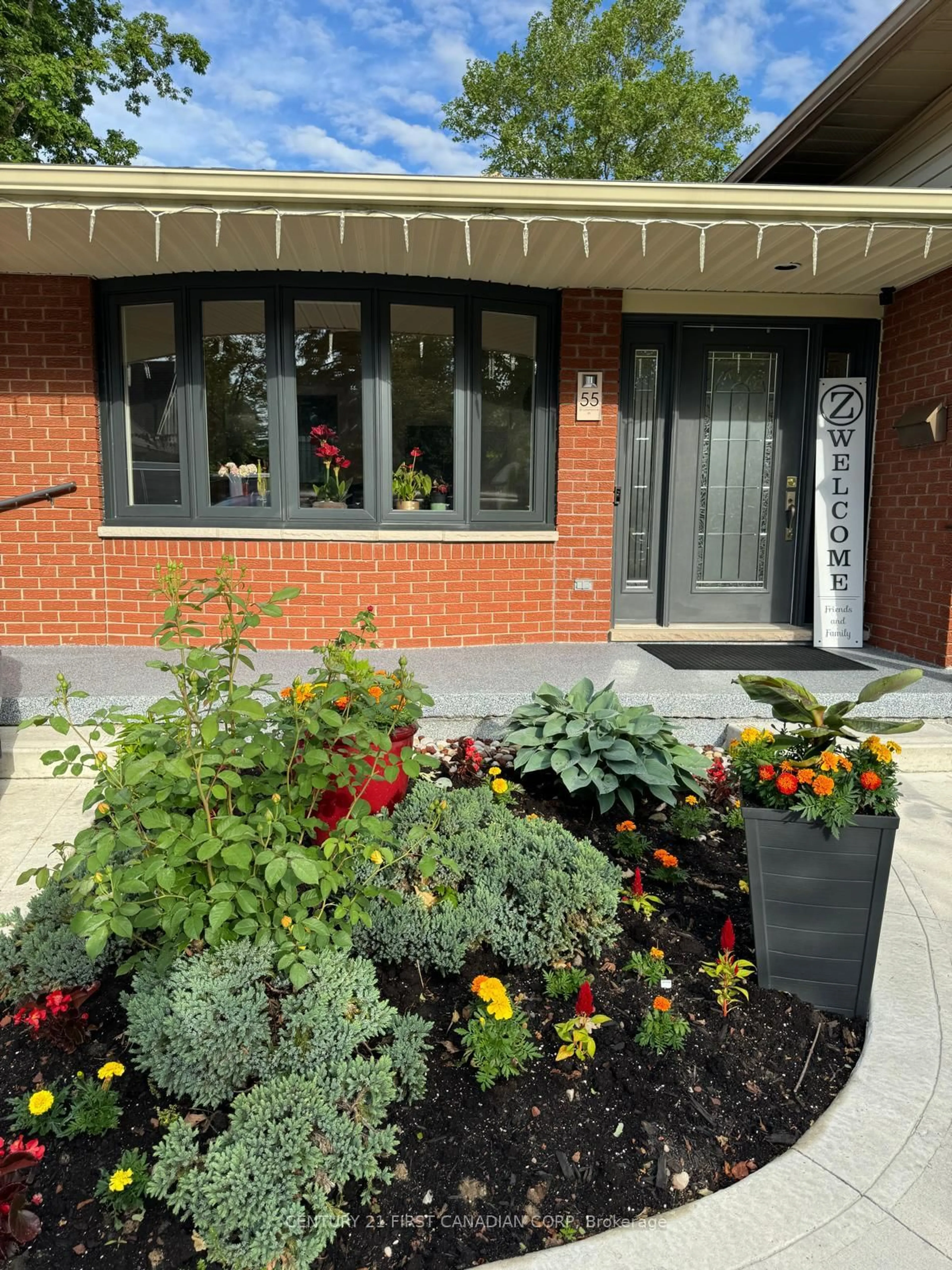 Unknown for 55 St Lawrence Pl, London South Ontario N6J 2G4