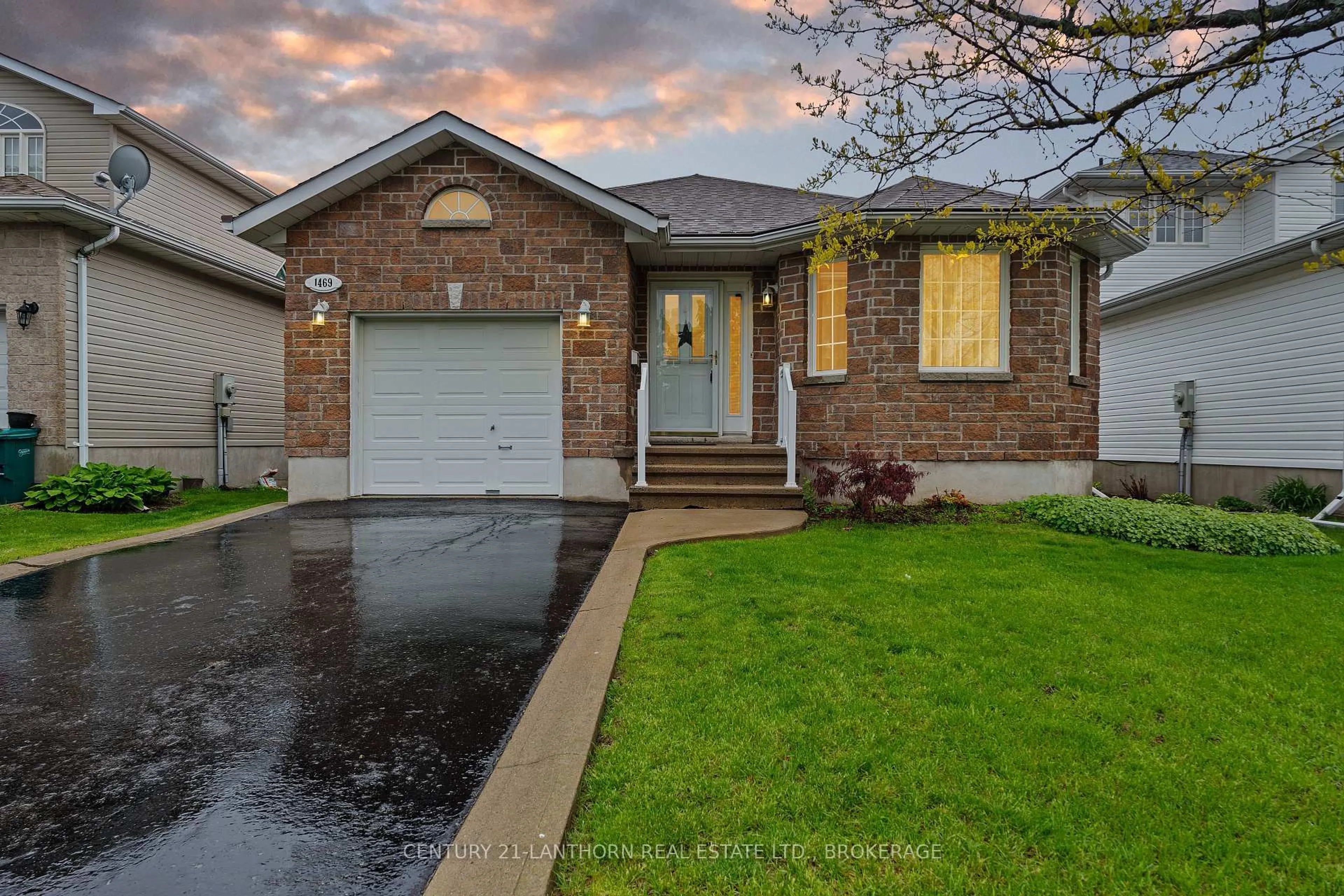 Home with brick exterior material, street for 1469 Birchwood Dr, Kingston Ontario K7P 3H3