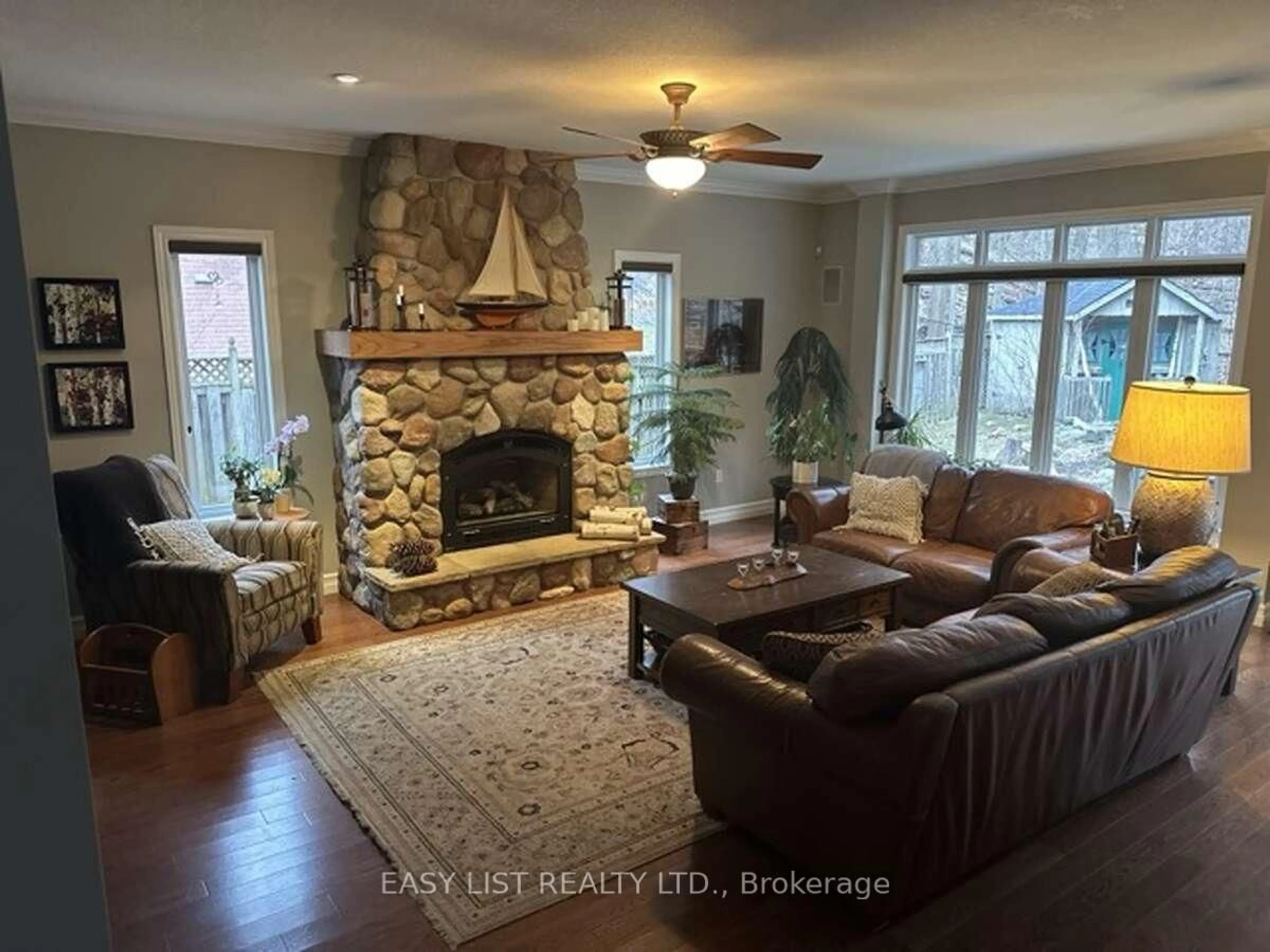 Living room with furniture, unknown for 327 Richmeadow Rd, London North Ontario N6H 5T2