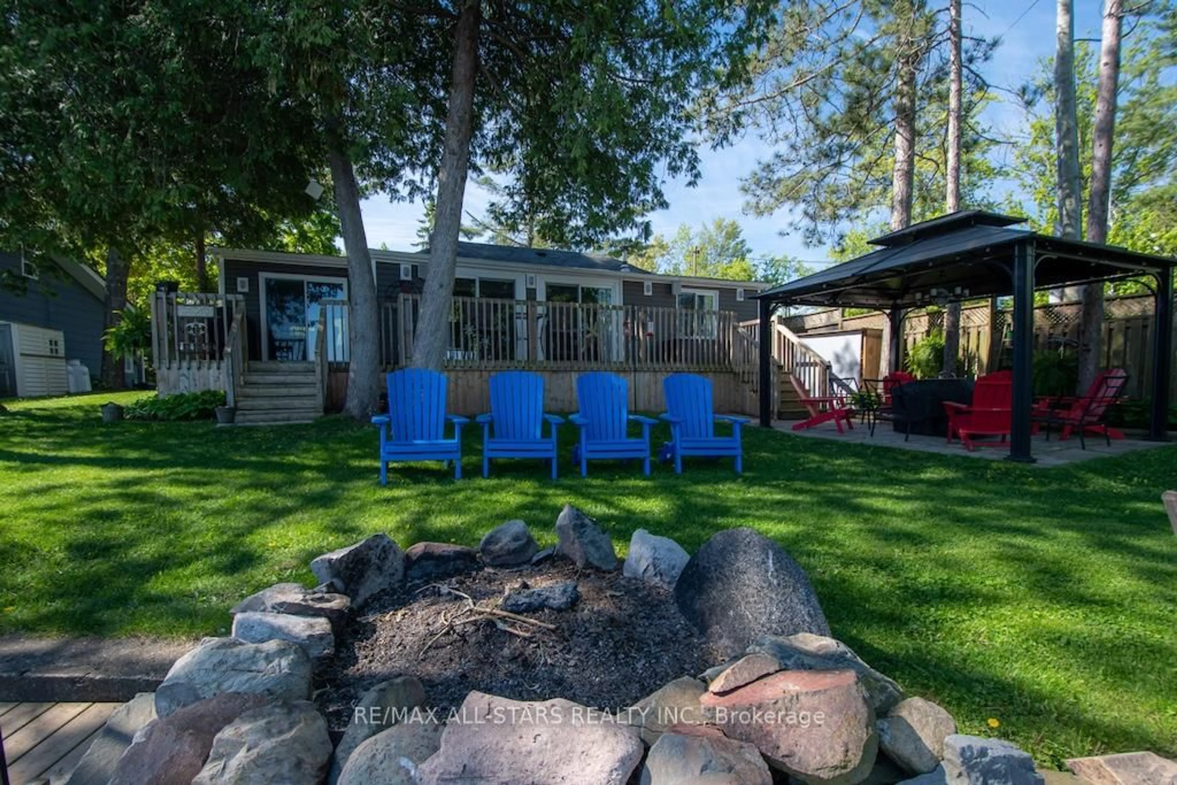 Patio, water/lake/river/ocean view for 2 Fire Route 33 N/A, Havelock-Belmont-Methuen Ontario K0L 1Z0