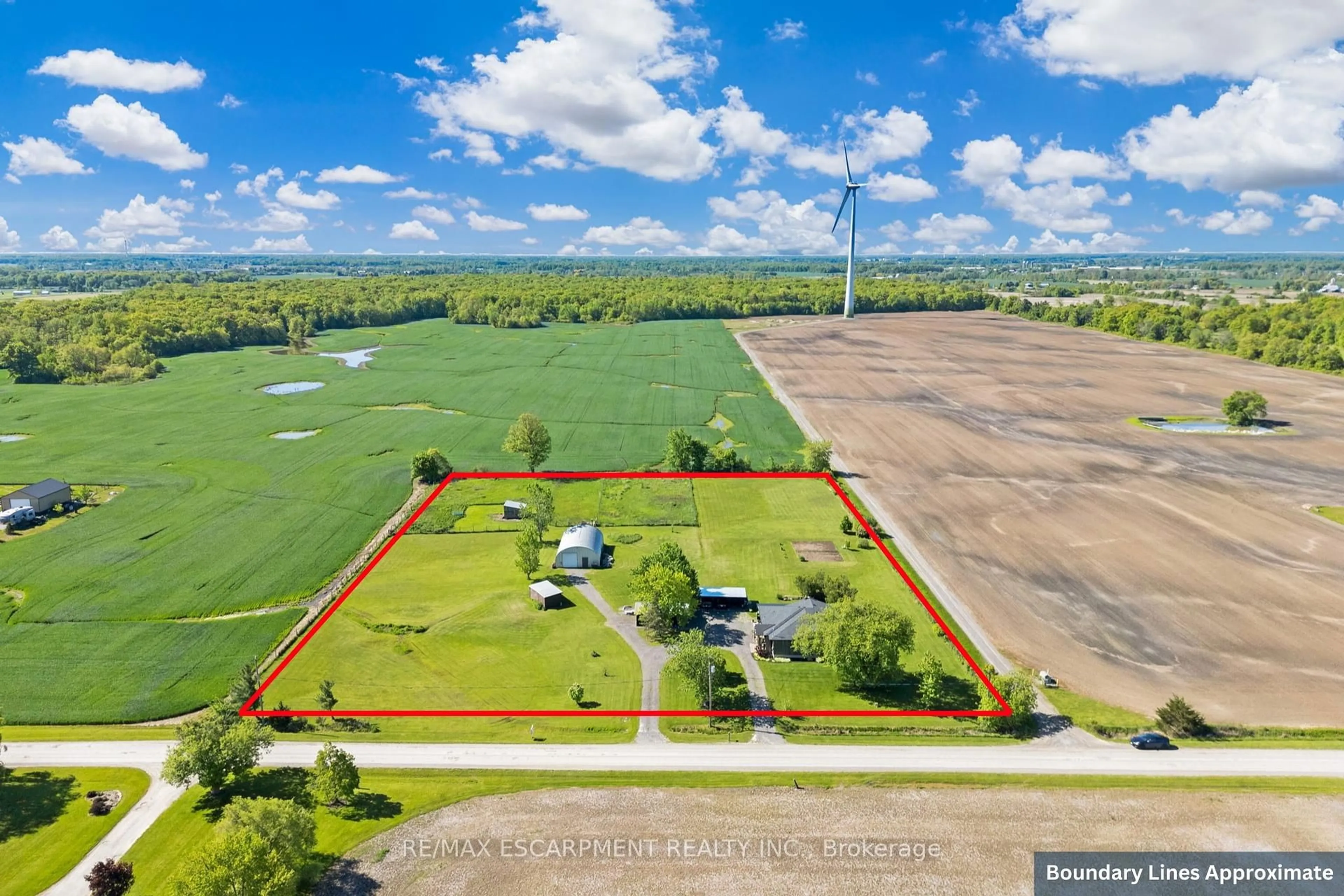 A pic from outside/outdoor area/front of a property/back of a property/a pic from drone, water/lake/river/ocean view for 6724 Elcho Rd, West Lincoln Ontario L0R 2J0