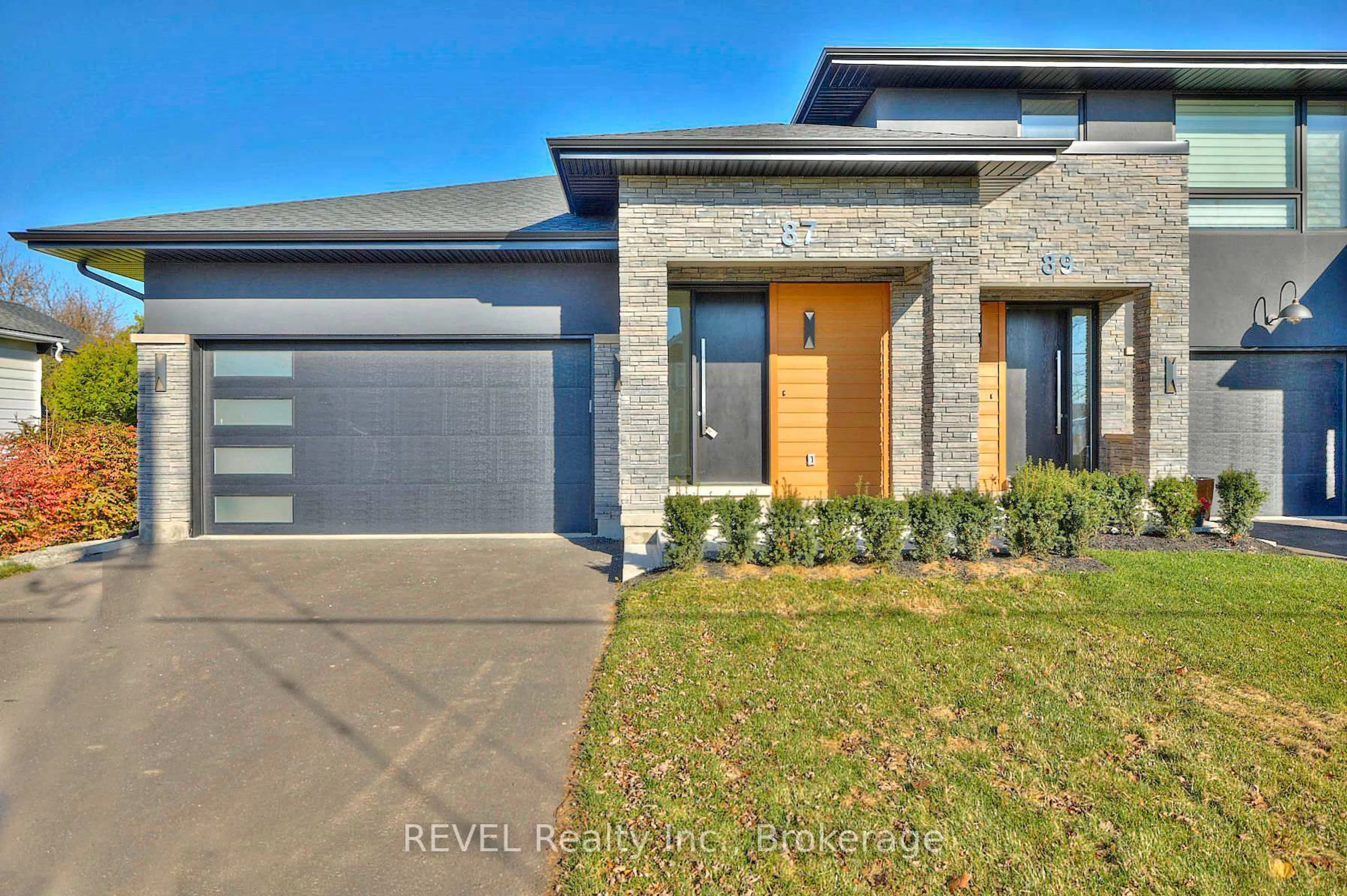 Home with brick exterior material, street for 87 Port Robinson Rd, Pelham Ontario L3B 5N5