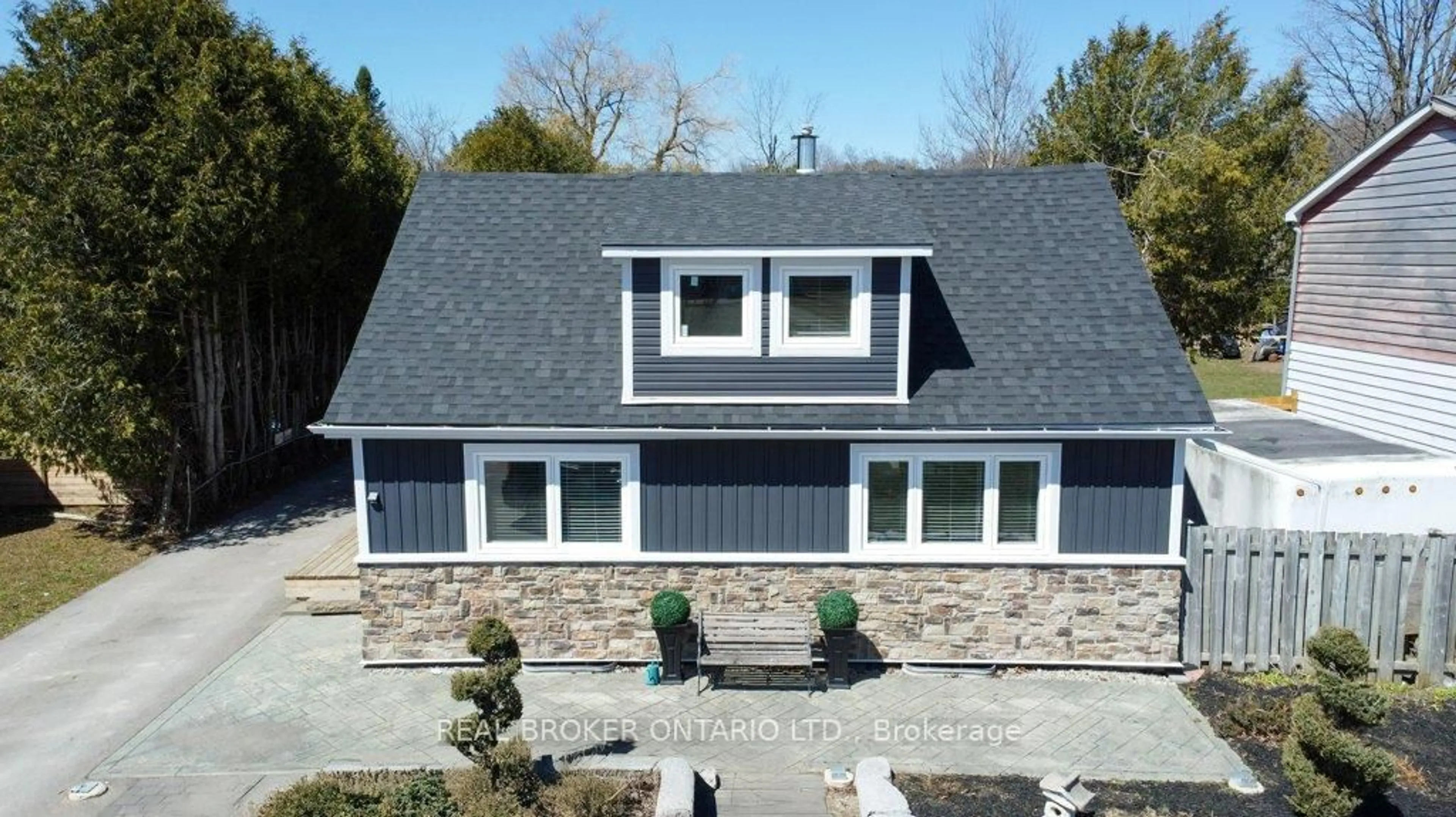 Home with vinyl exterior material, unknown for 9488 WELLINGTON ROAD 124, Erin Ontario N0B 1T0