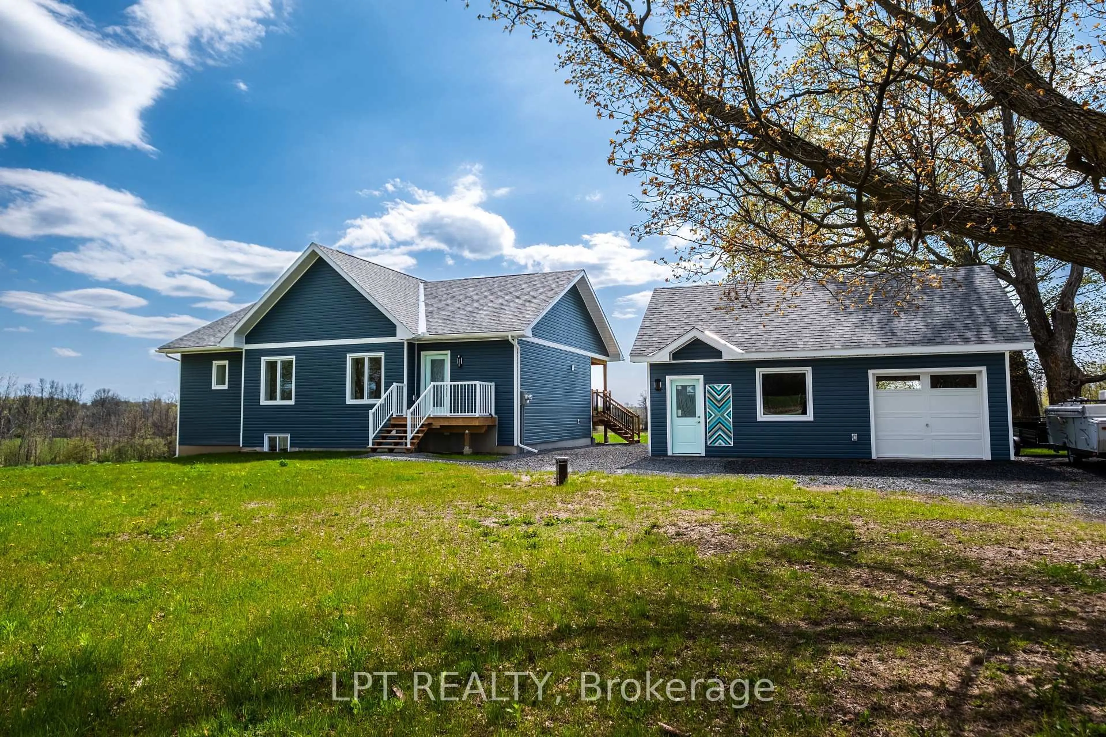 A pic from outside/outdoor area/front of a property/back of a property/a pic from drone, street for 272 9th Concession Rd, Rideau Lakes Ontario K0G 1X0