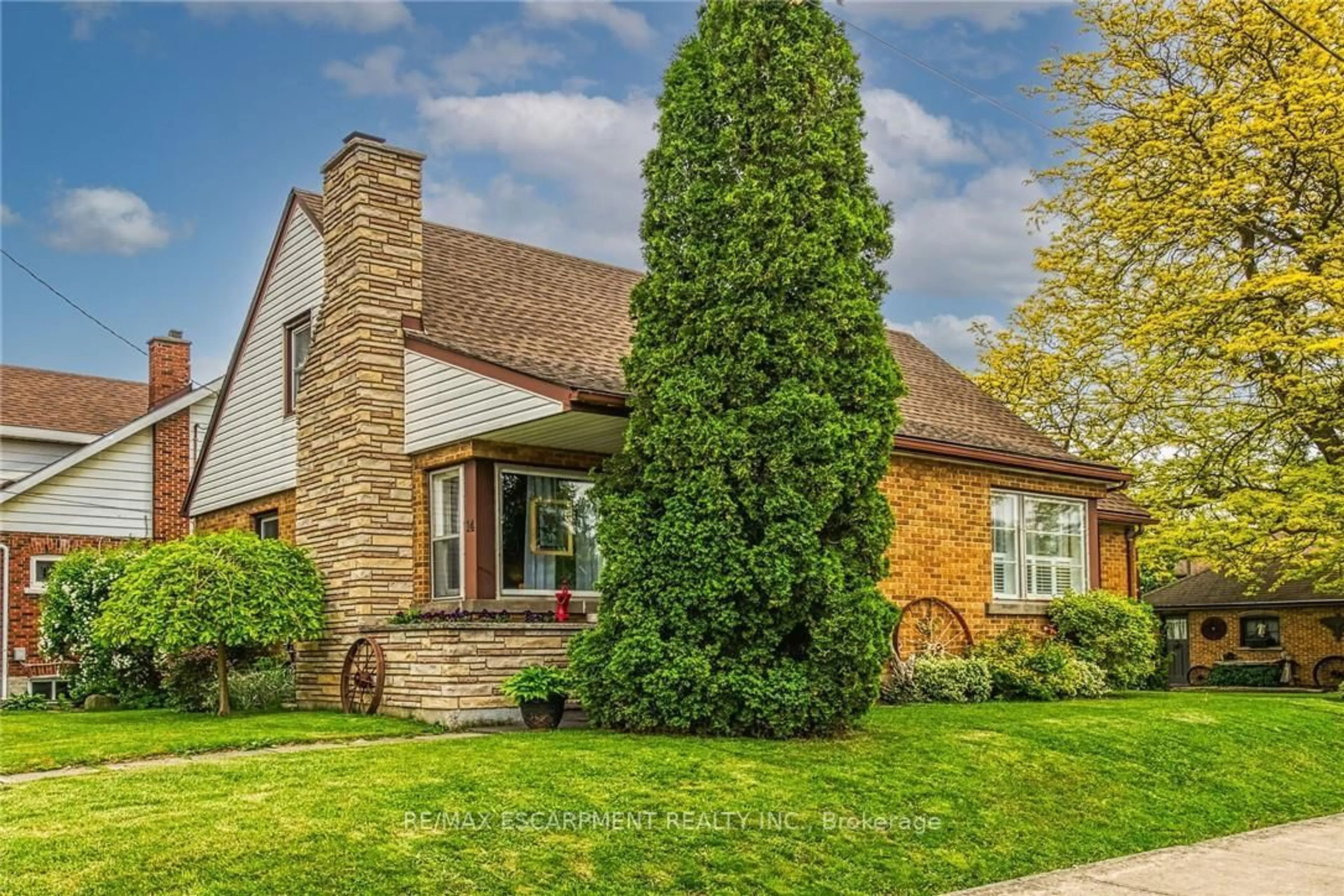 Home with brick exterior material, street for 14 Sherring St, Haldimand Ontario N0A 1H0