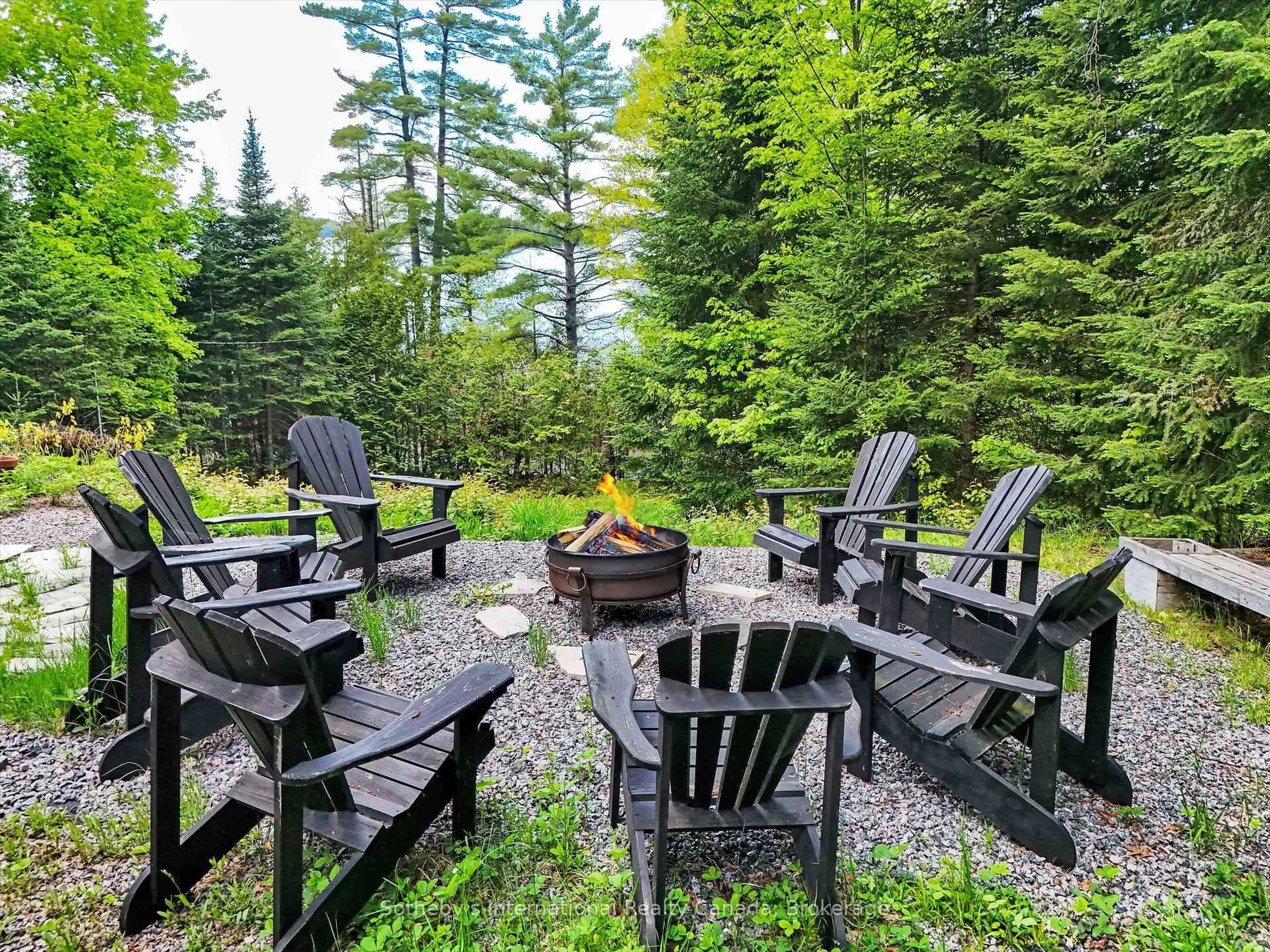 Patio, forest/trees view for 1093 Glenmount Rd, Lake of Bays Ontario P0B 1A0
