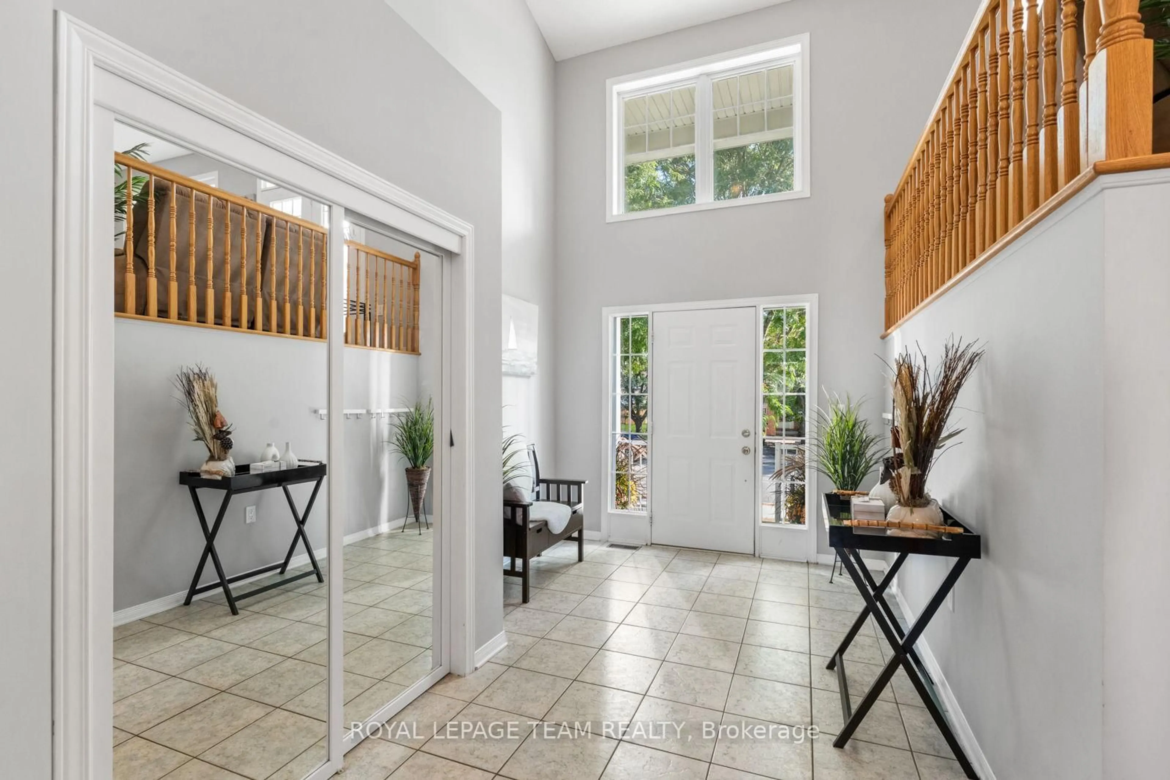 Indoor entryway for 279 Berrigan Dr, Ottawa Ontario K2J 5C3
