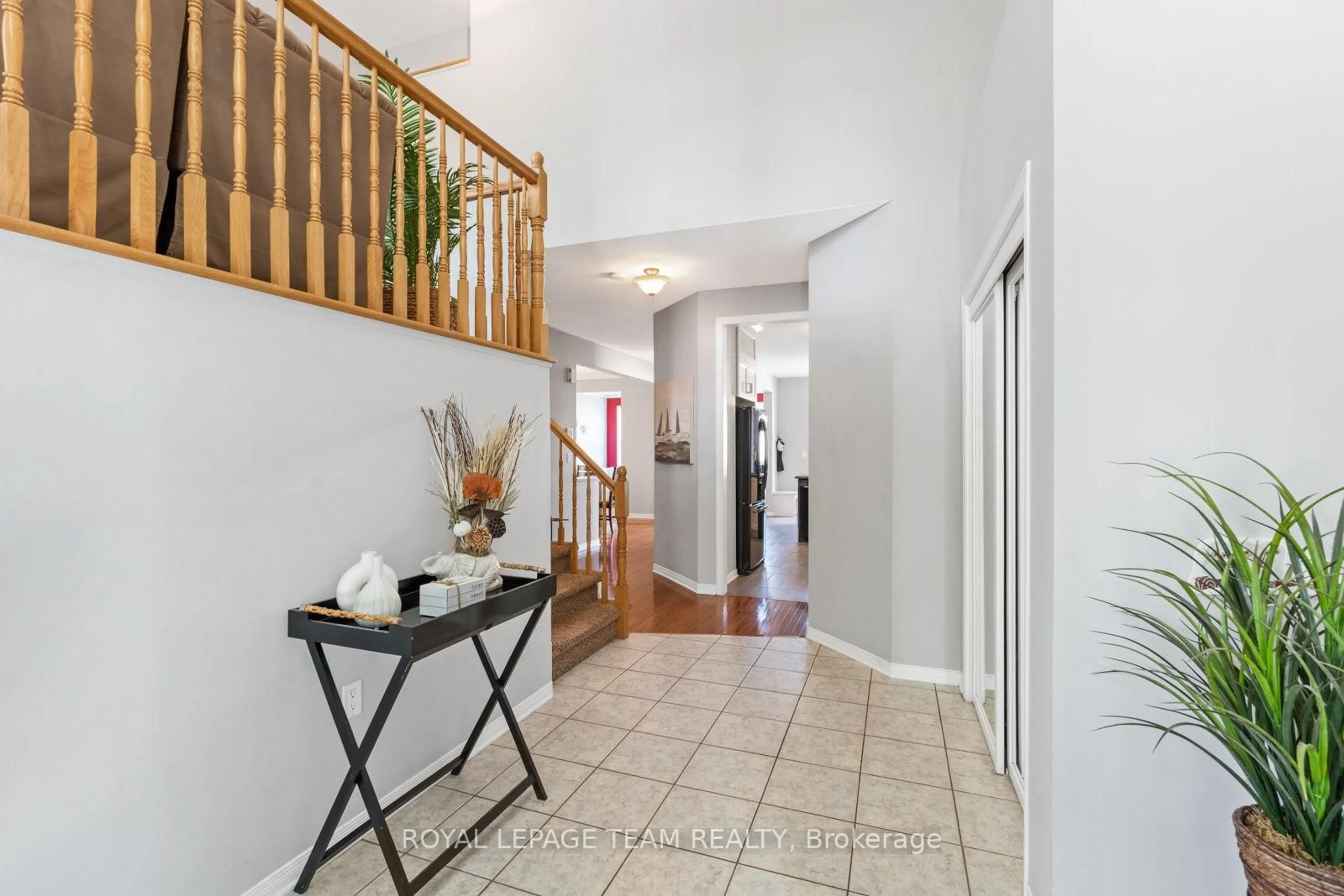 Indoor entryway for 279 Berrigan Dr, Ottawa Ontario K2J 5C3