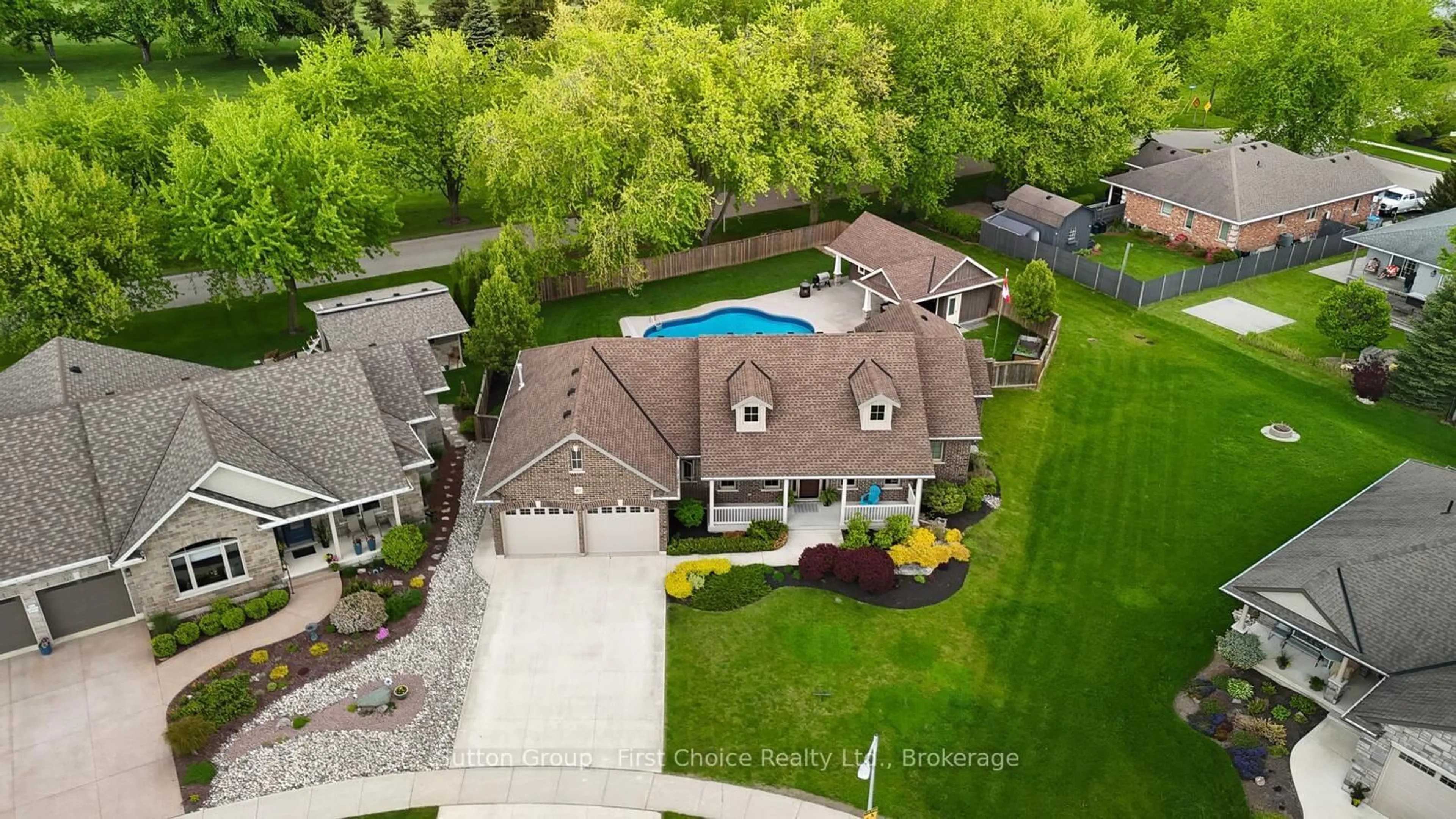 A pic from outside/outdoor area/front of a property/back of a property/a pic from drone, unknown for 267 Sunset Dr, West Perth Ontario N0K 1N0